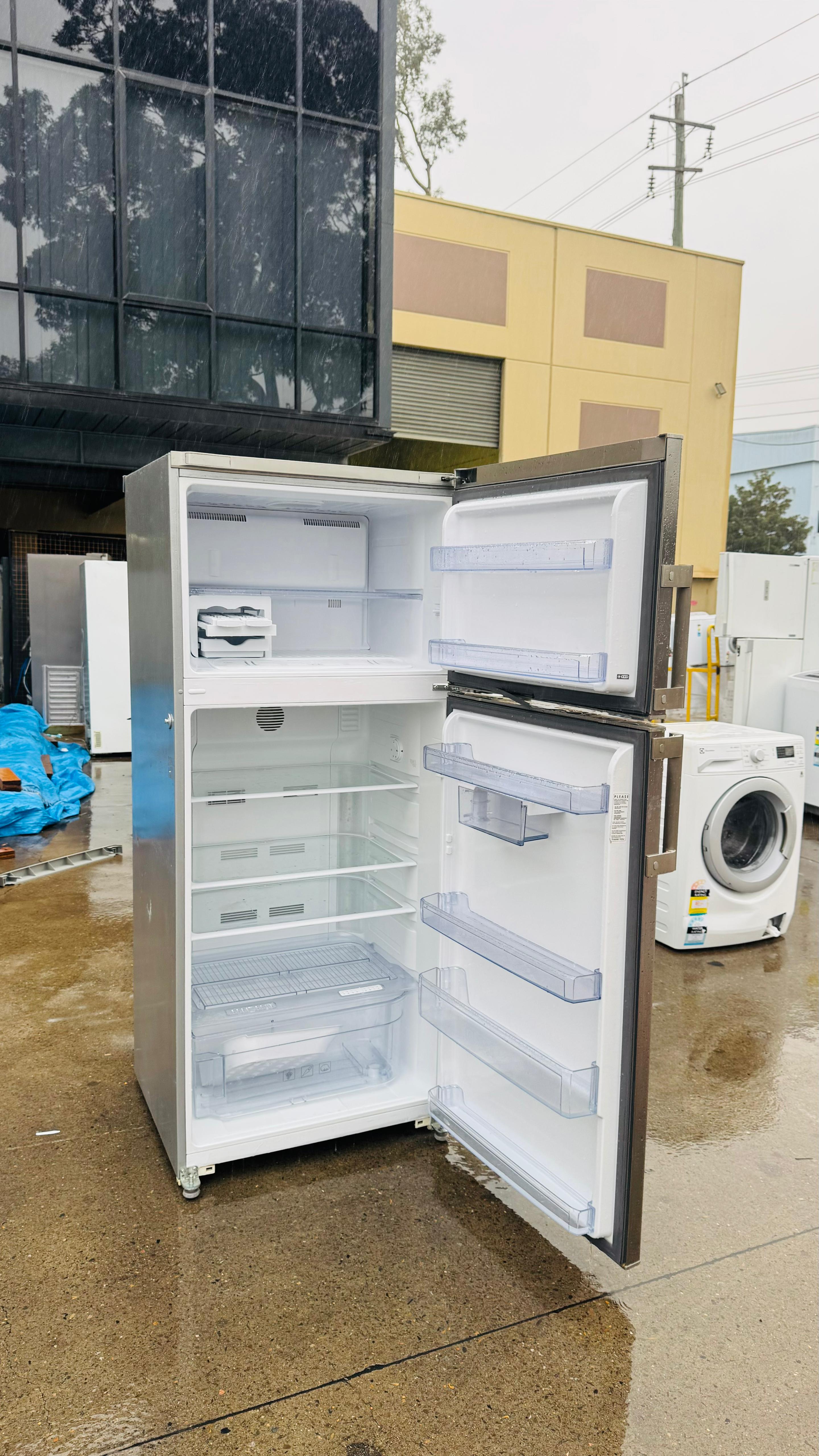 BEKO 415 LITRES FRIDGE FREEZER