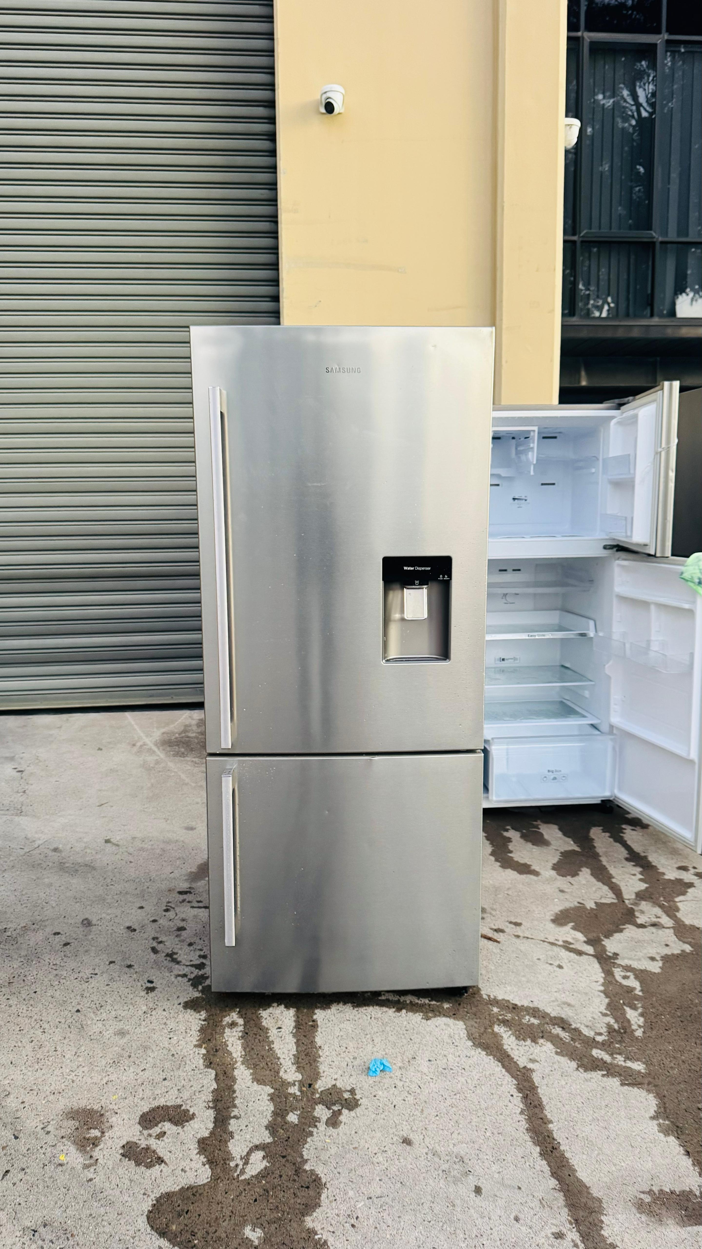 SAMSUNG 448 LITRES FRIDGE FREEZER