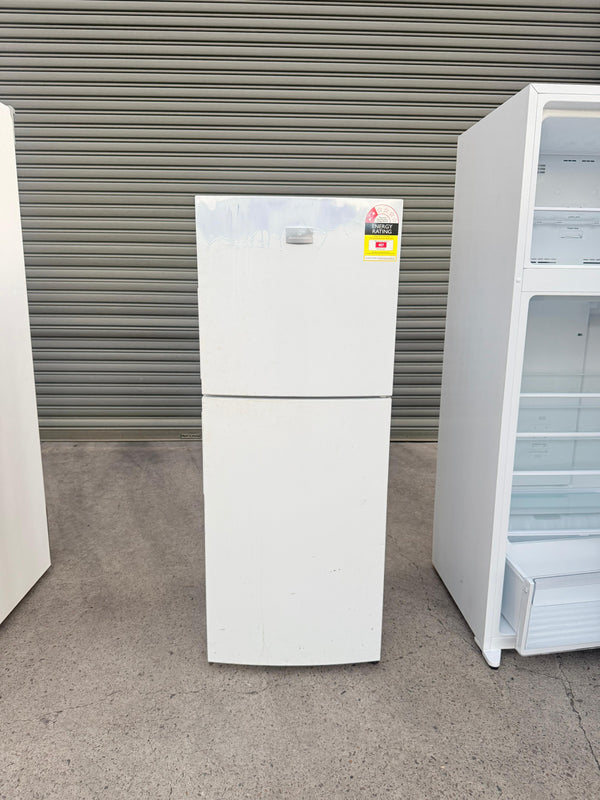 KELVINATOR 230 LITRES FRIDGE FREEZER