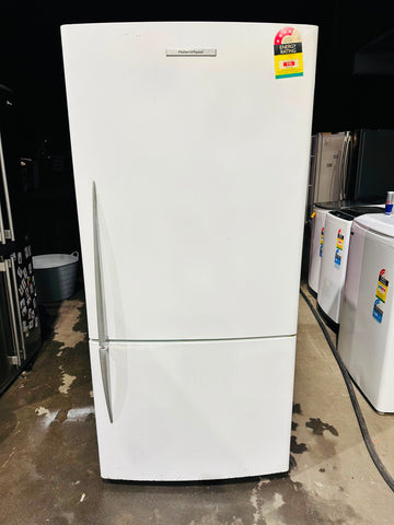 FISHER AND PAYKEL 519 LITRES FRIDGE FREEZER