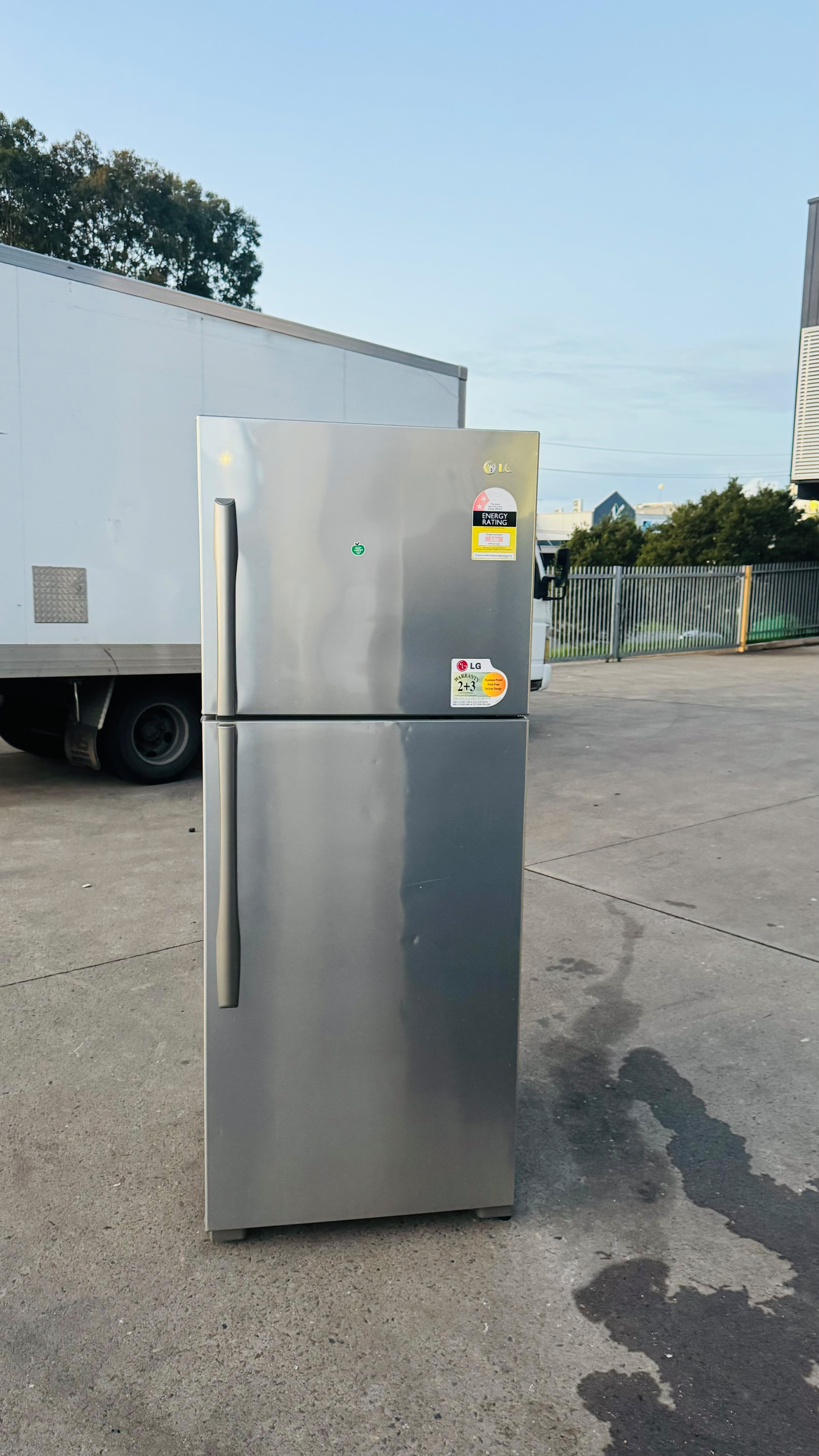 LG 422 LITRES FRIDGE FREEZER