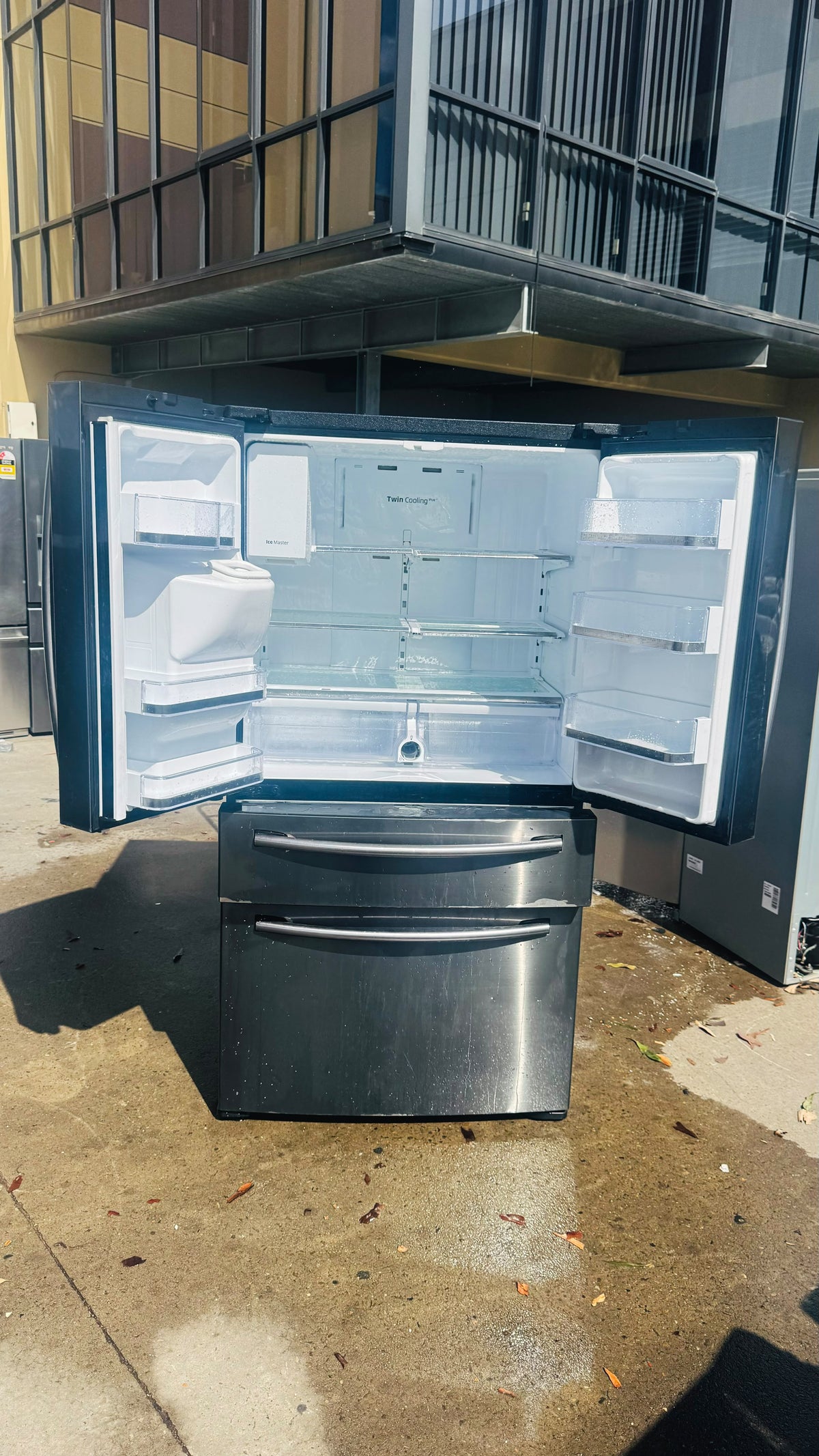 SAMSUNG FRENCH DOOR 680 LITRES FRIDGE FREEZER
