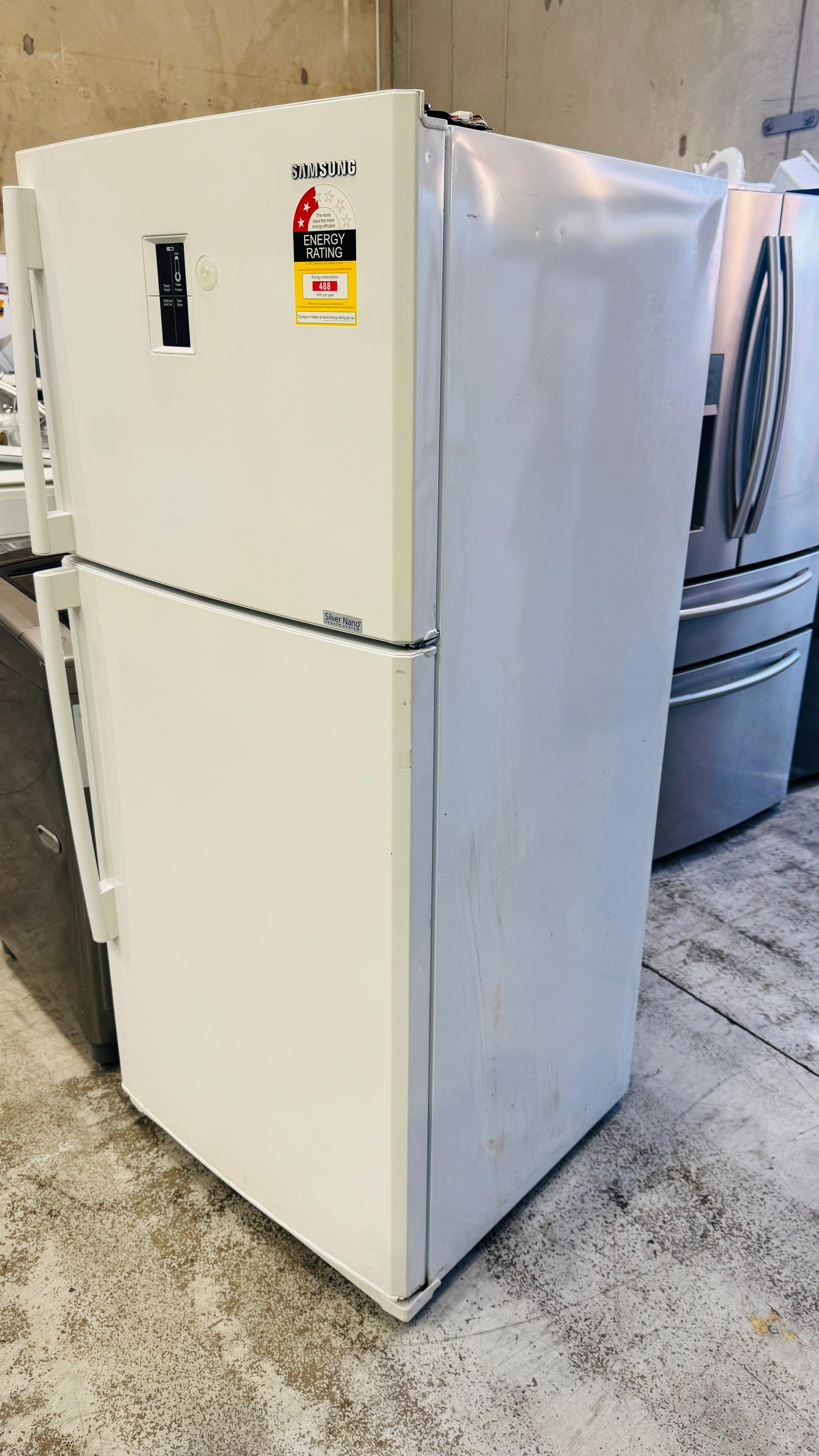 SAMSUNG 512 LITRES FRIDGE FREEZER