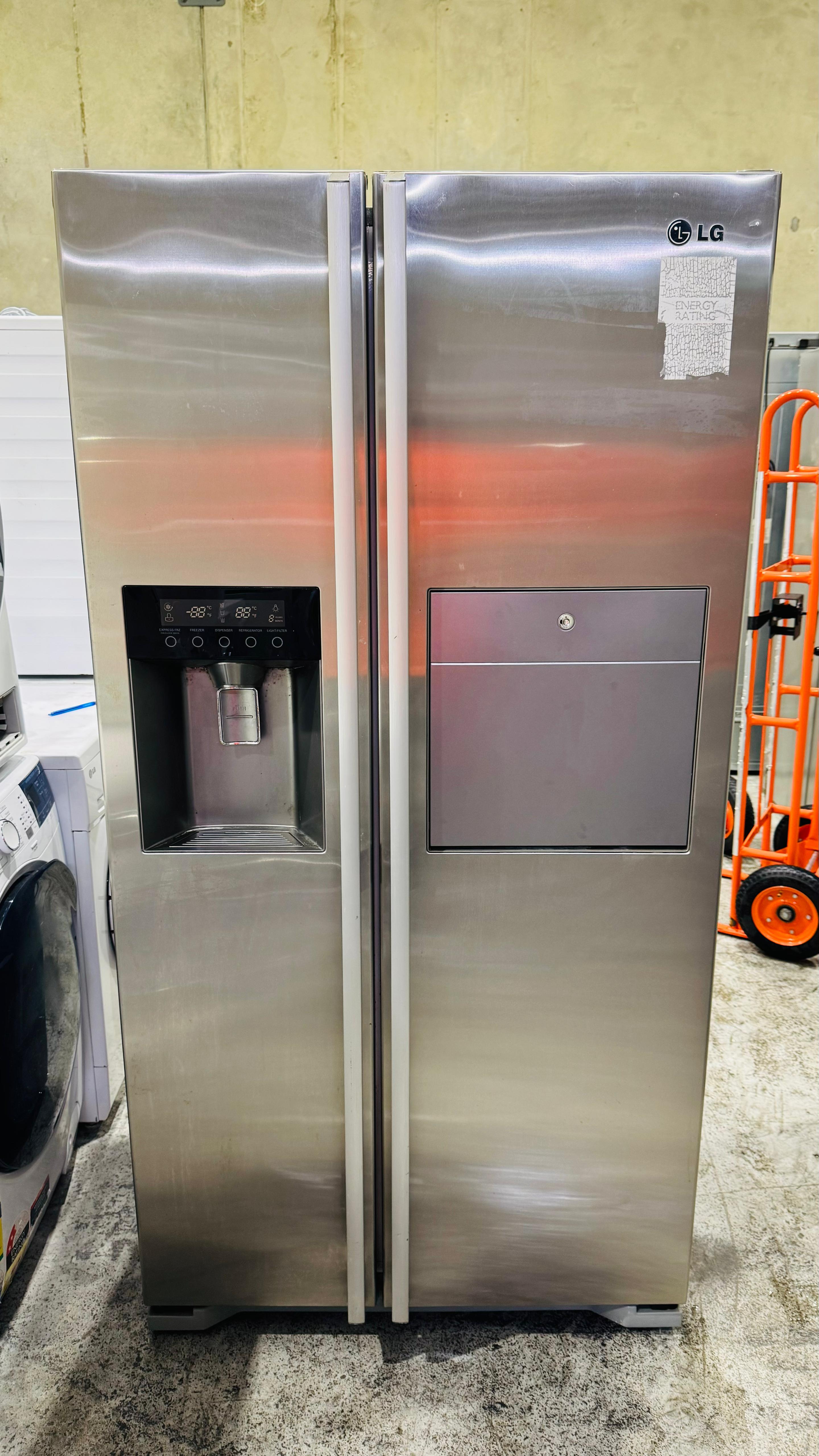 LG 567 LITRES SIDE BY SIDE FRIDGE FREEZER