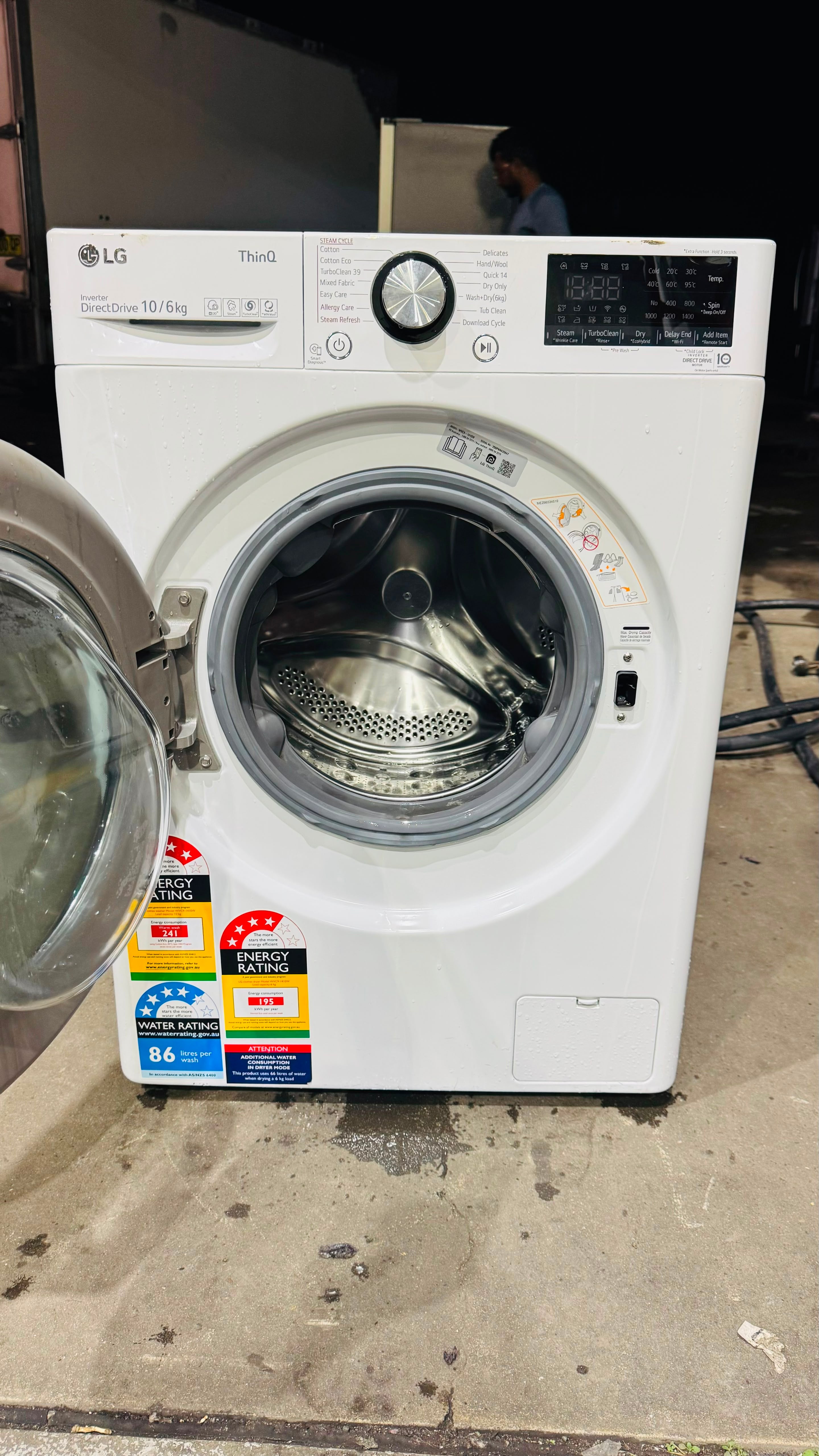 LG 10KGS FRONT LOADER WASHING MACHINE