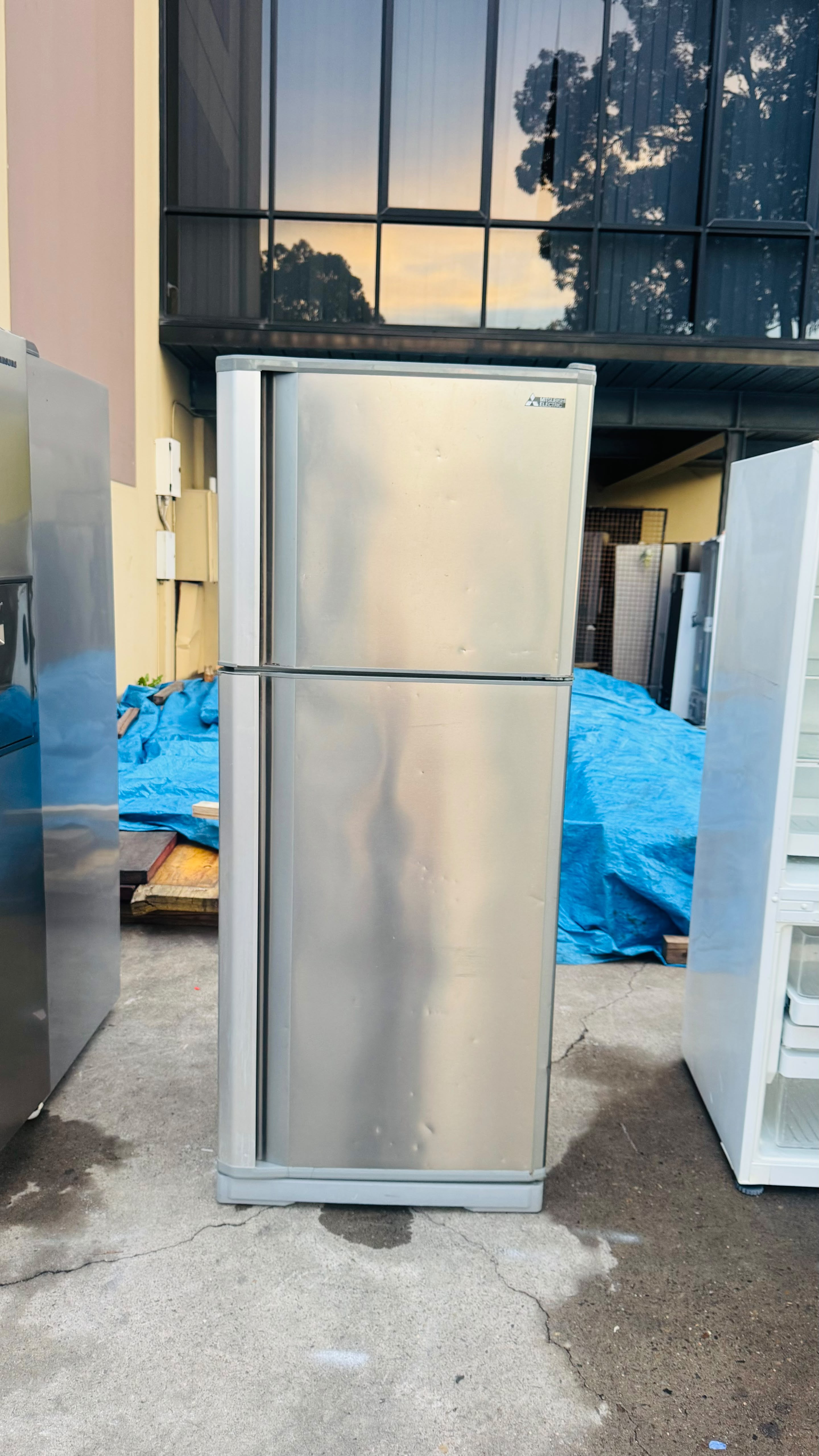 MITSUBUSHI 420 LITRES FRIDGE FREEZER