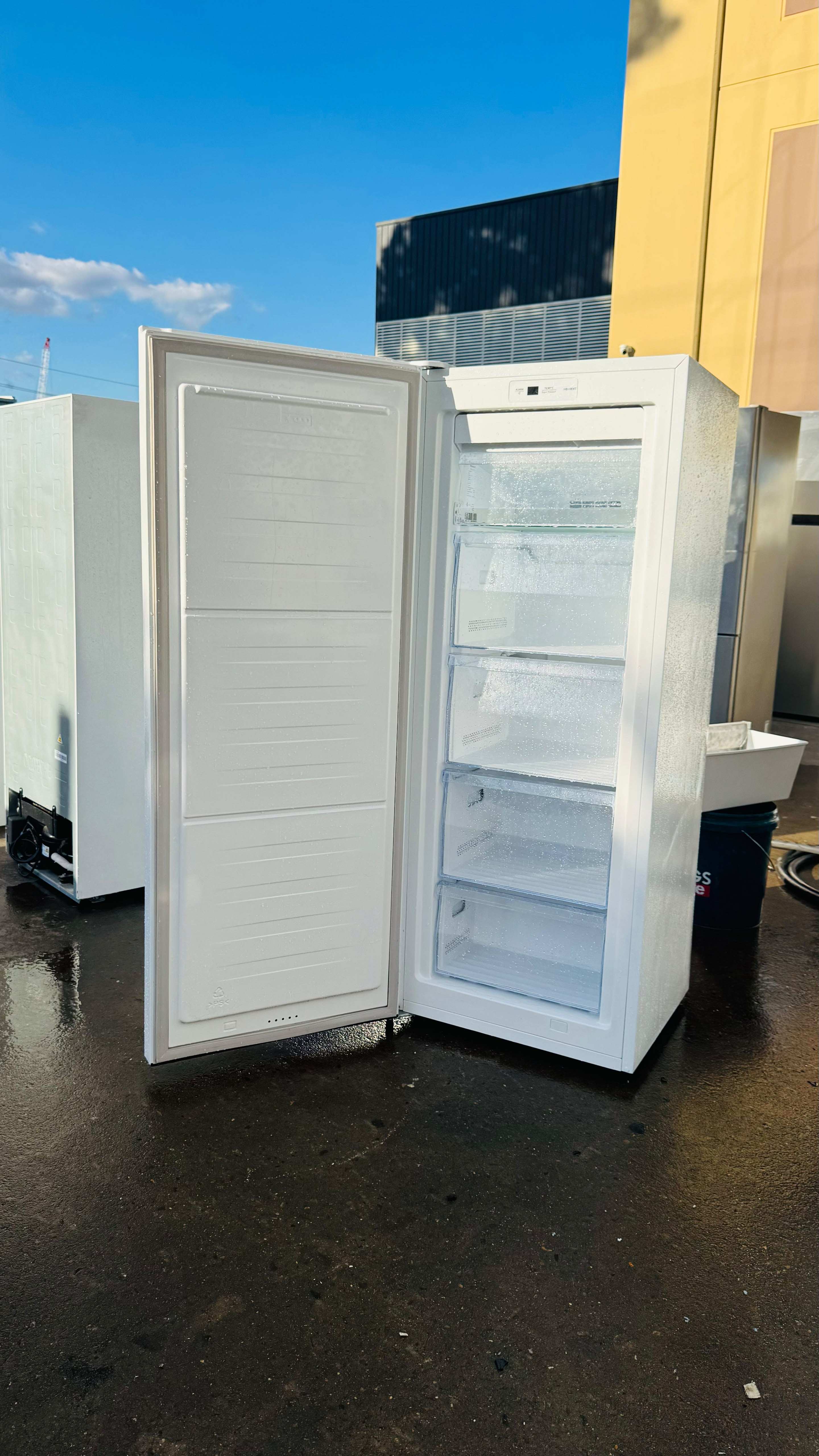 HISENSE 155 LITRES FREEZER ONLY