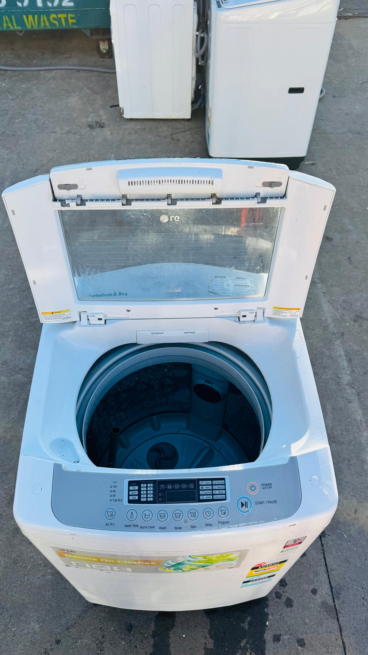 LG 8.5KGS TOP LOADER WASHING MACHINE