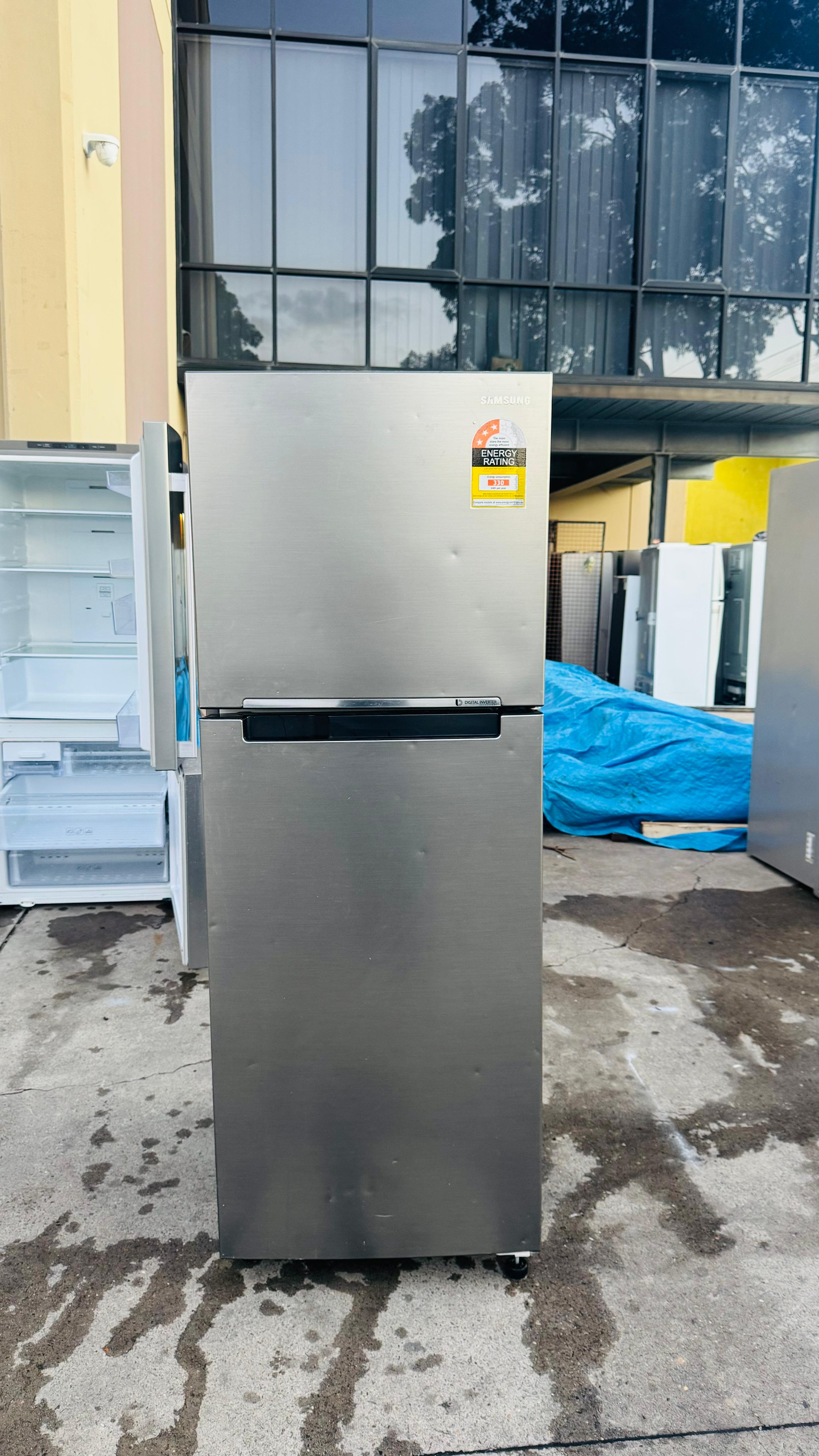 SAMSUNG 316 LITRES FRIDGE FREEZER