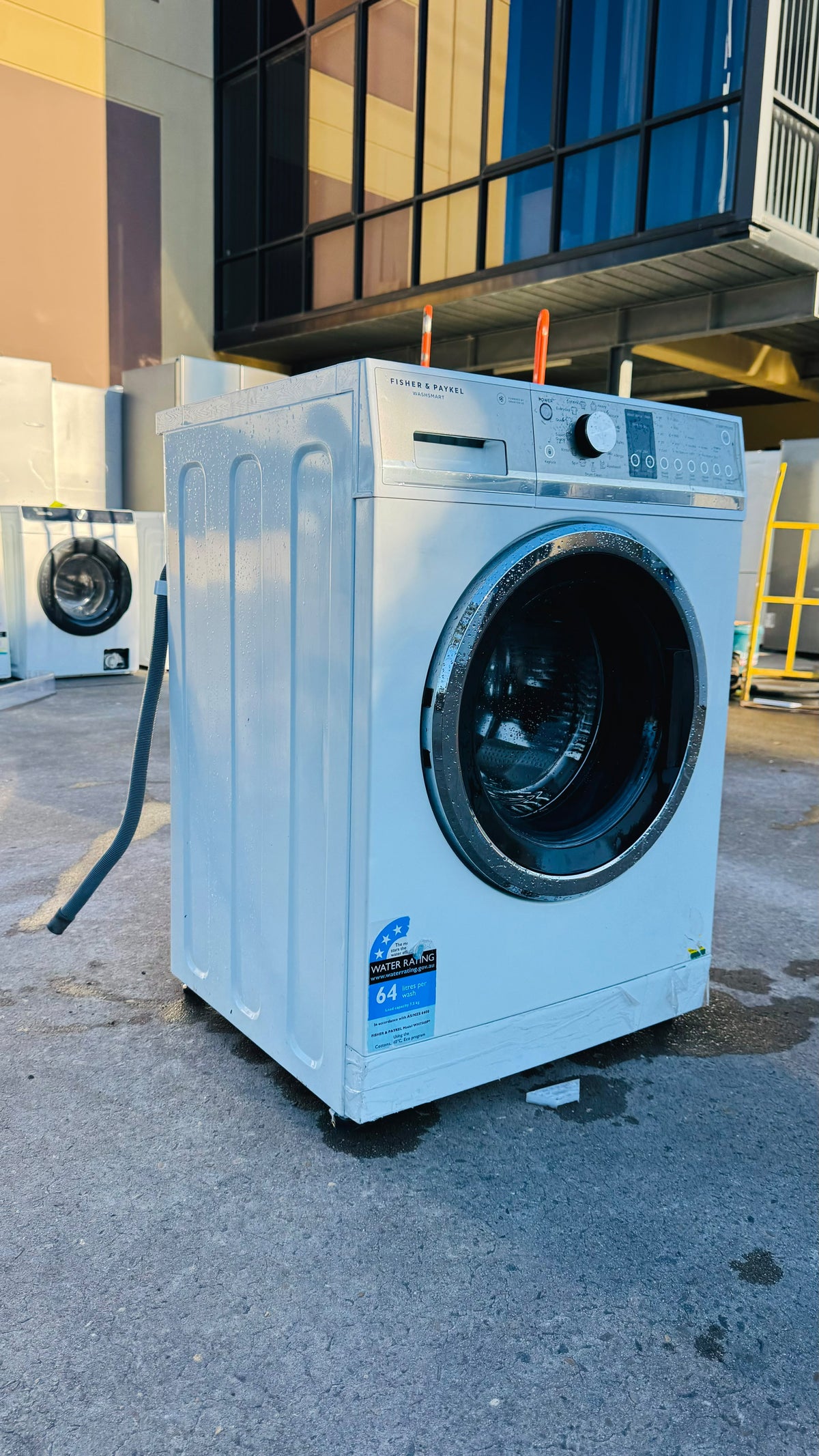 FISHER & PAYKEL 7.5KGS FRONT LOADER WASHING MACHINE