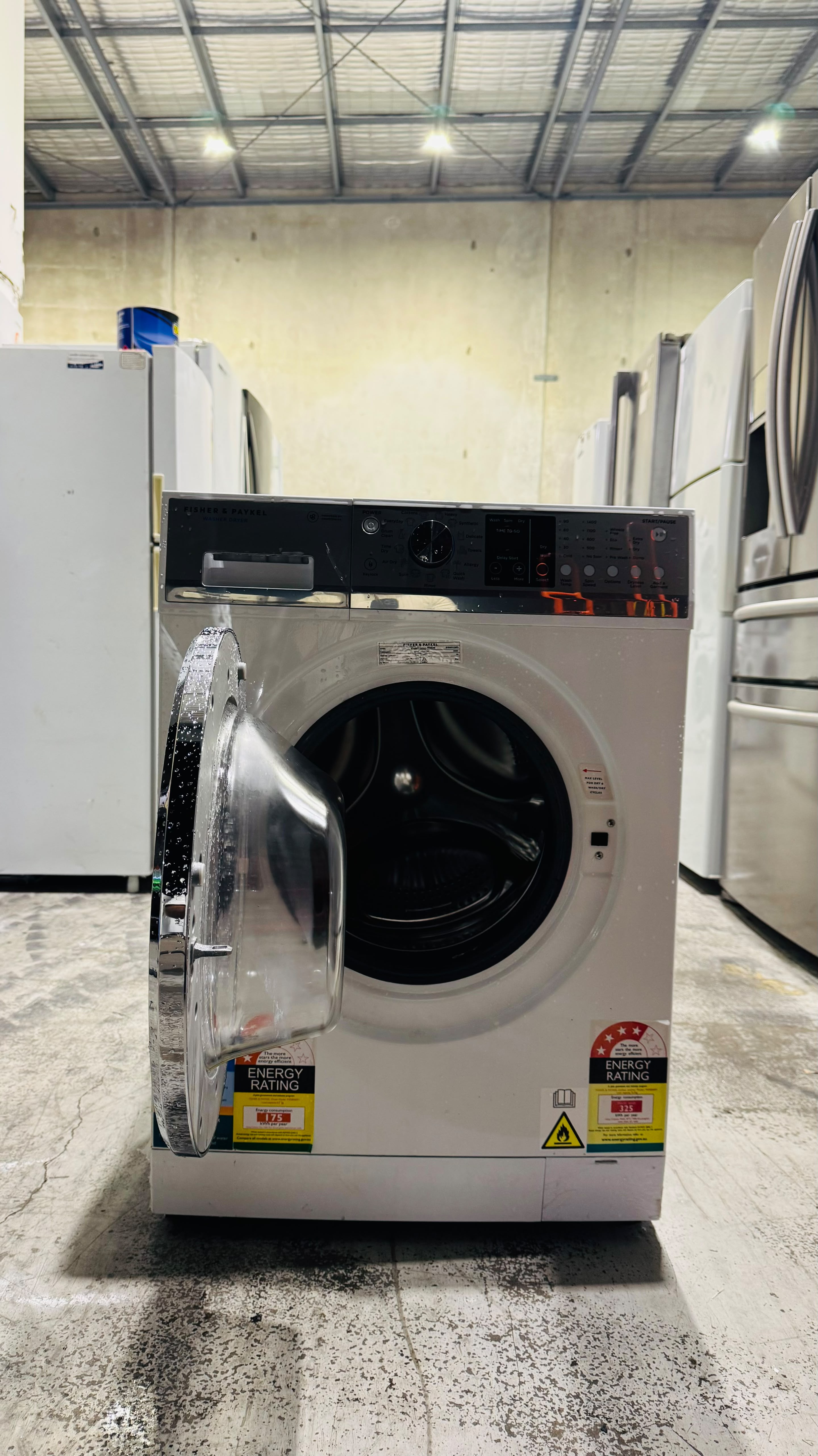 FISHER AND PAYKEL 8.5KGS FRONT LOADER WASHING MACHINE