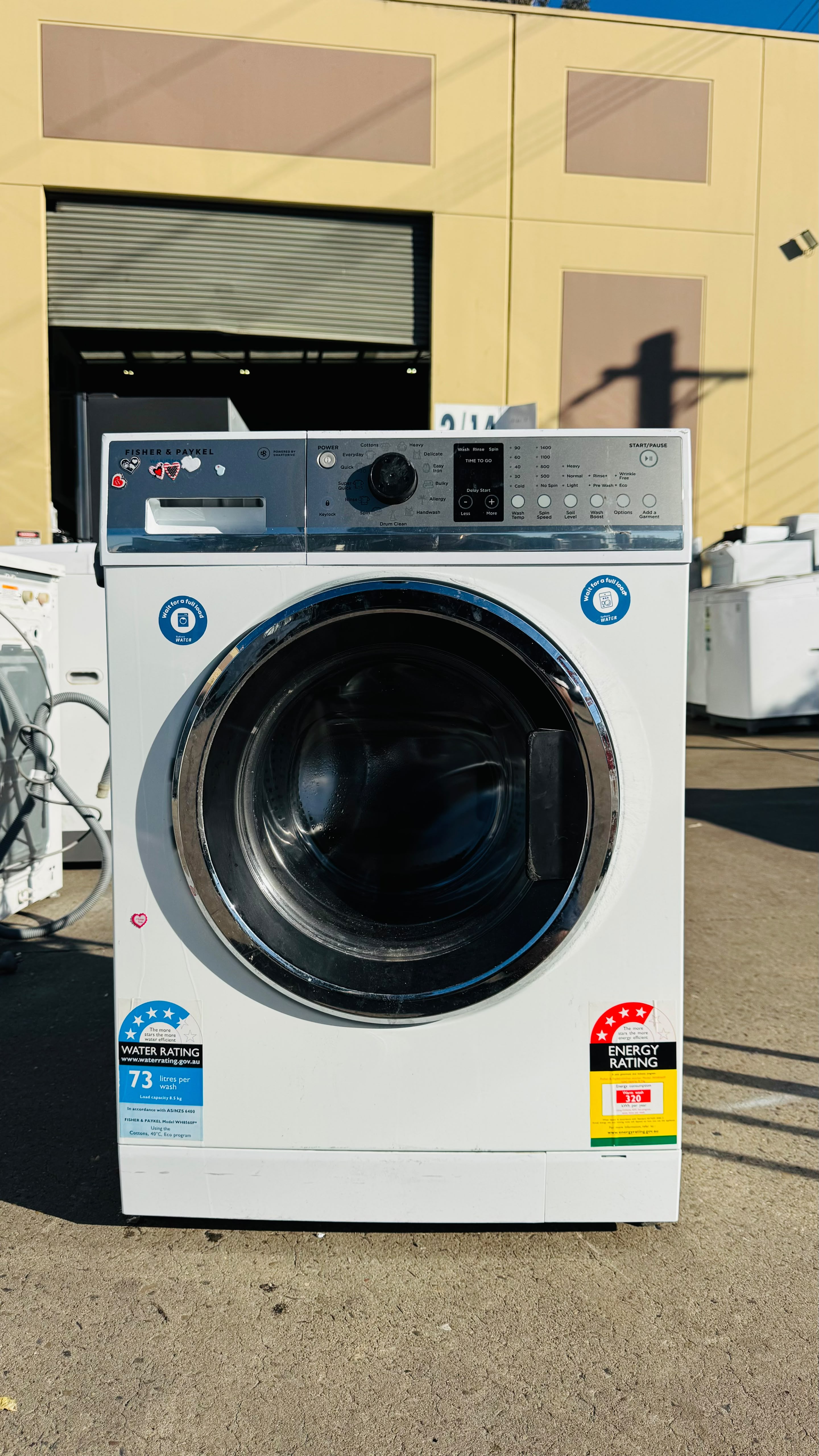 FISHER AND PAYKEL 8.5KGS FRONT LOADER WASHING MACHINE