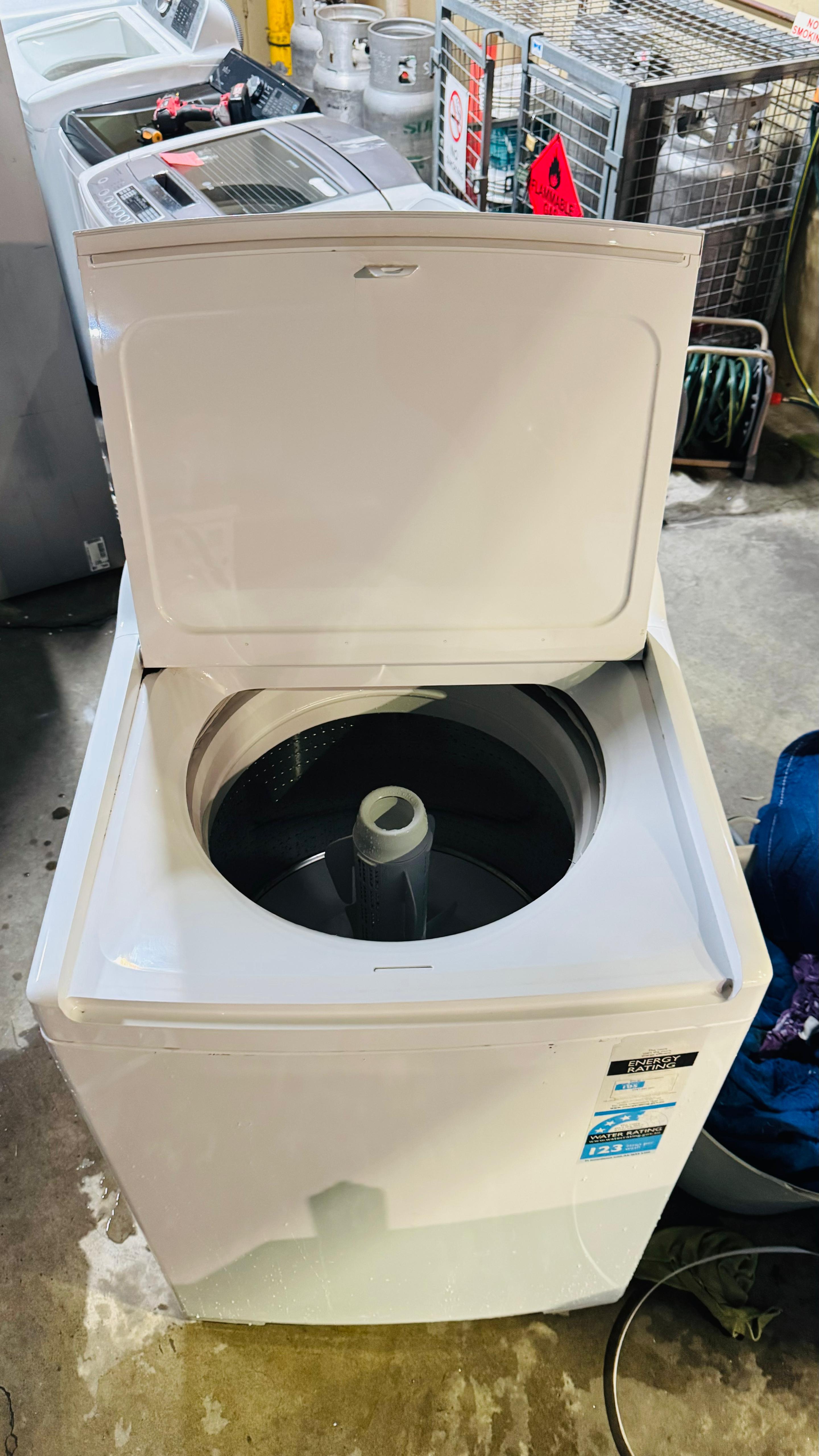 FISHER AND PAYKEL 10 KGS TOP LOADER WASHING MACHINE