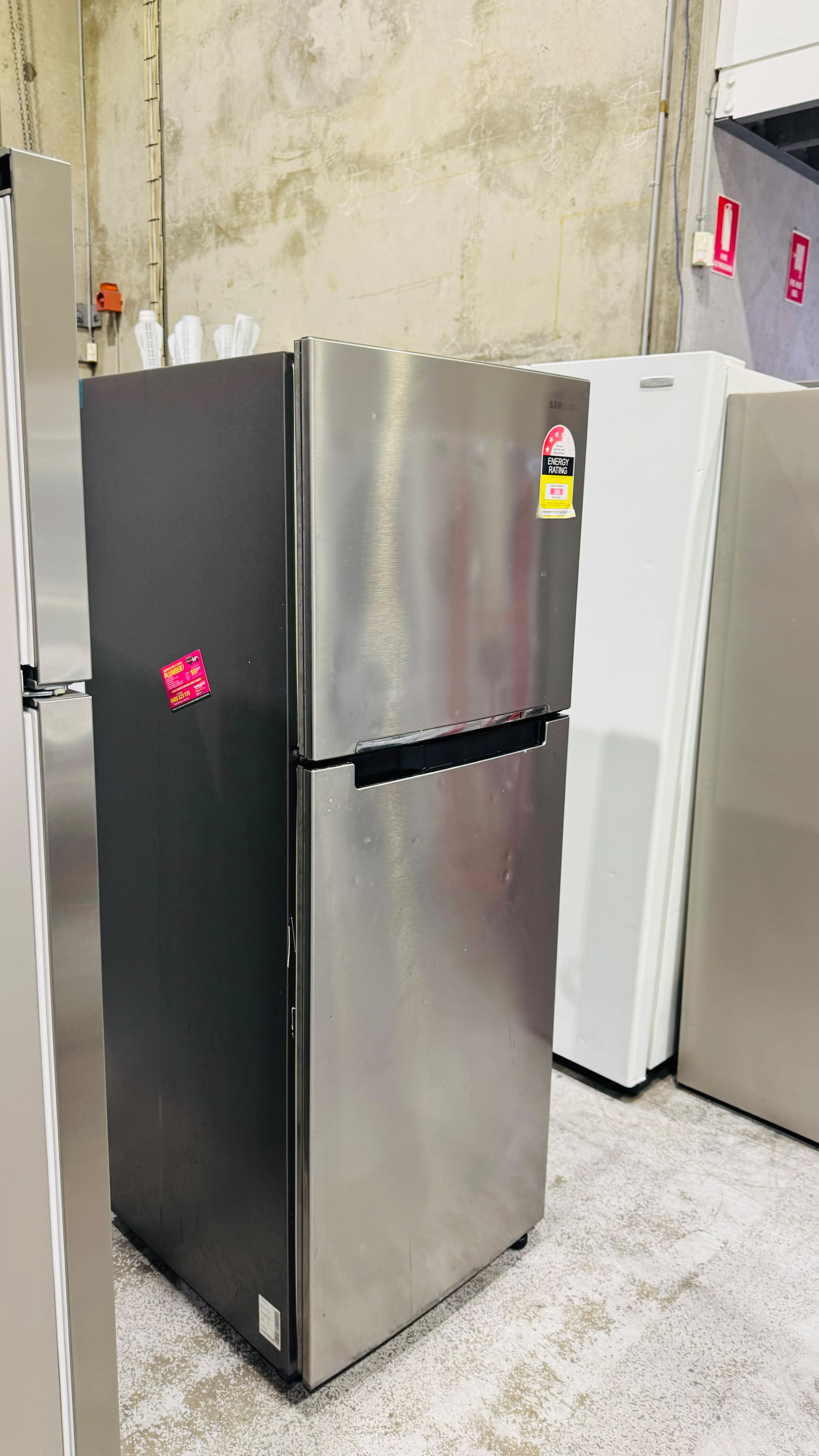 SAMSUNG 320 LITRES FRIDGE FREEZER