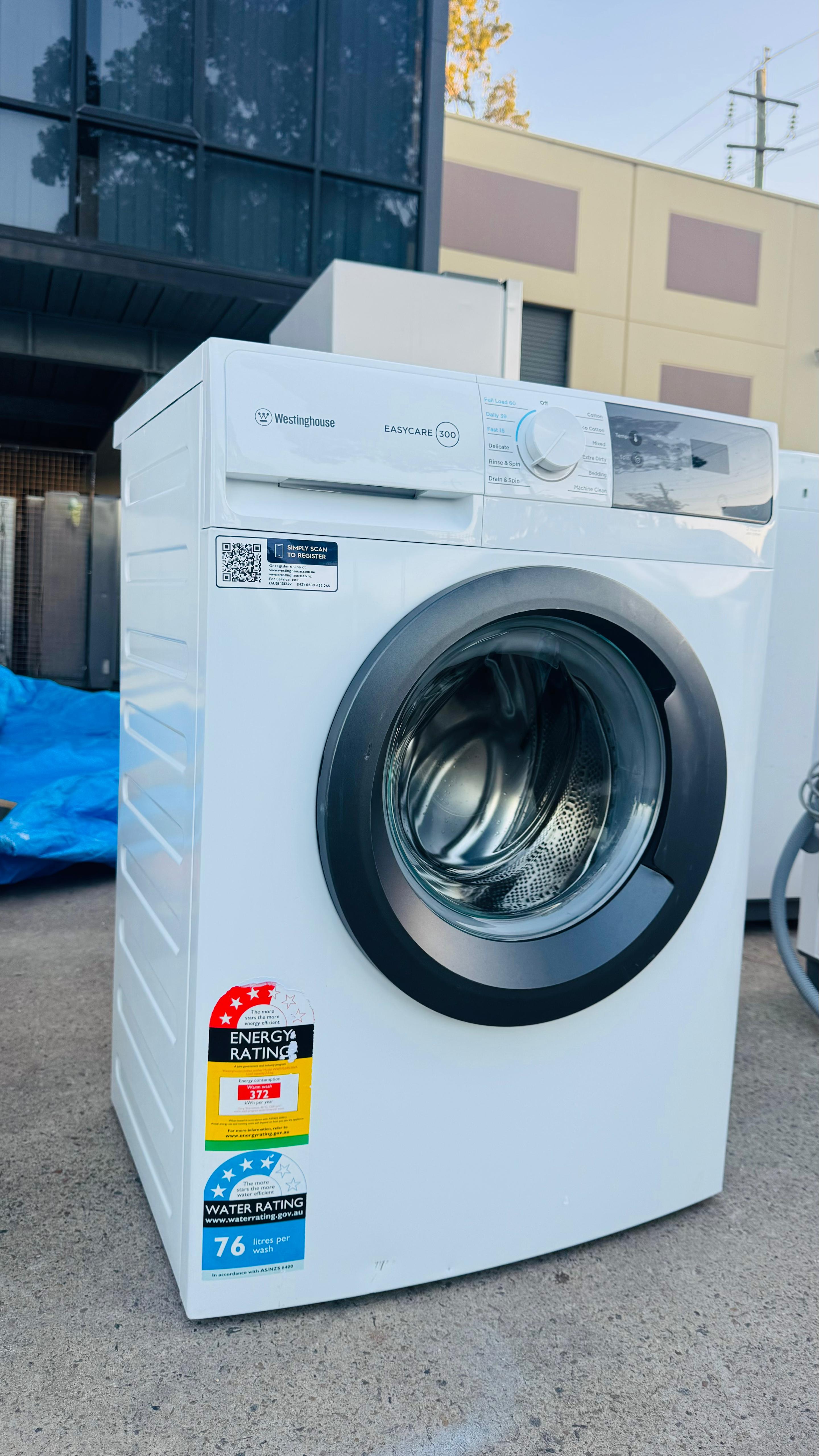 WESTINGHOUSE 7.5KGS FRONT LOADER WASHING MACHINE