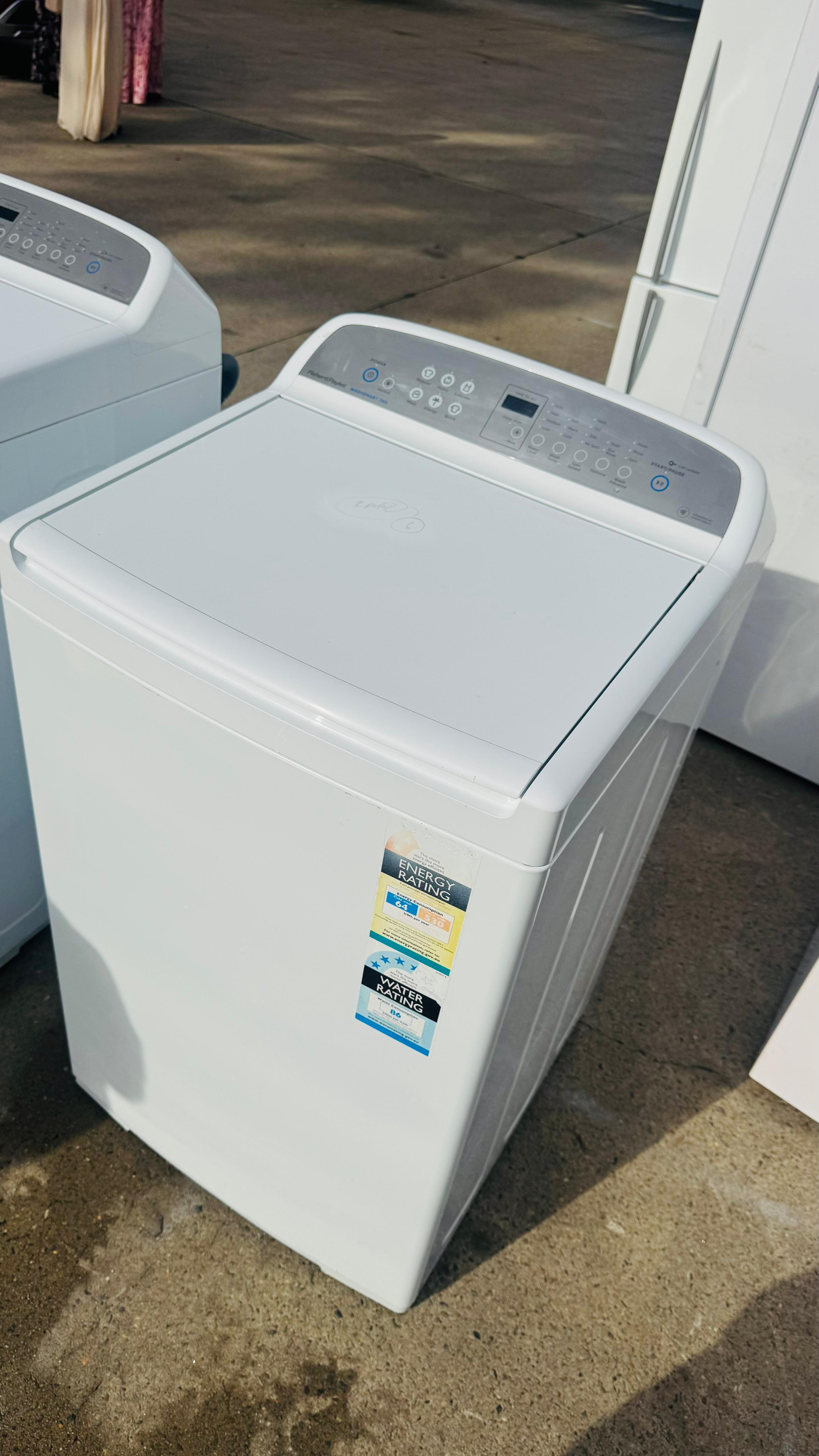 FISHER AND PAYKEL 7KGS TOP LOADER WASHING MACHINE