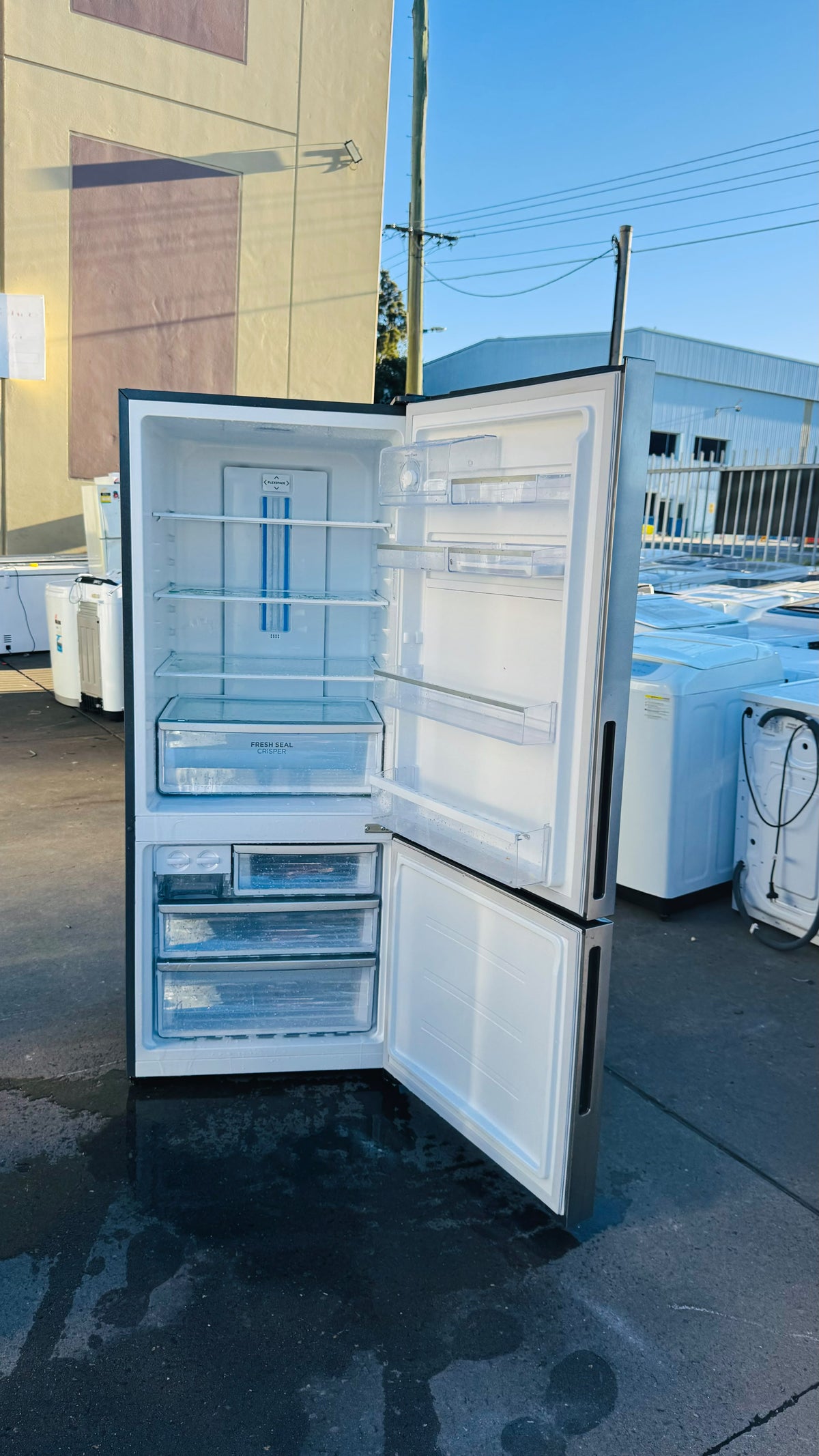 WESTINGHOUSE 453 LITRES FRIDGE FREEZER