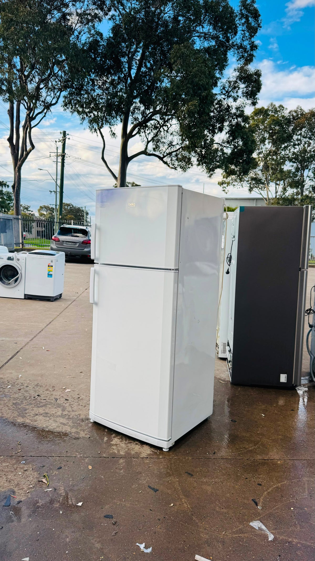 BEKO 415 LITRES FRIDGE FREEZER