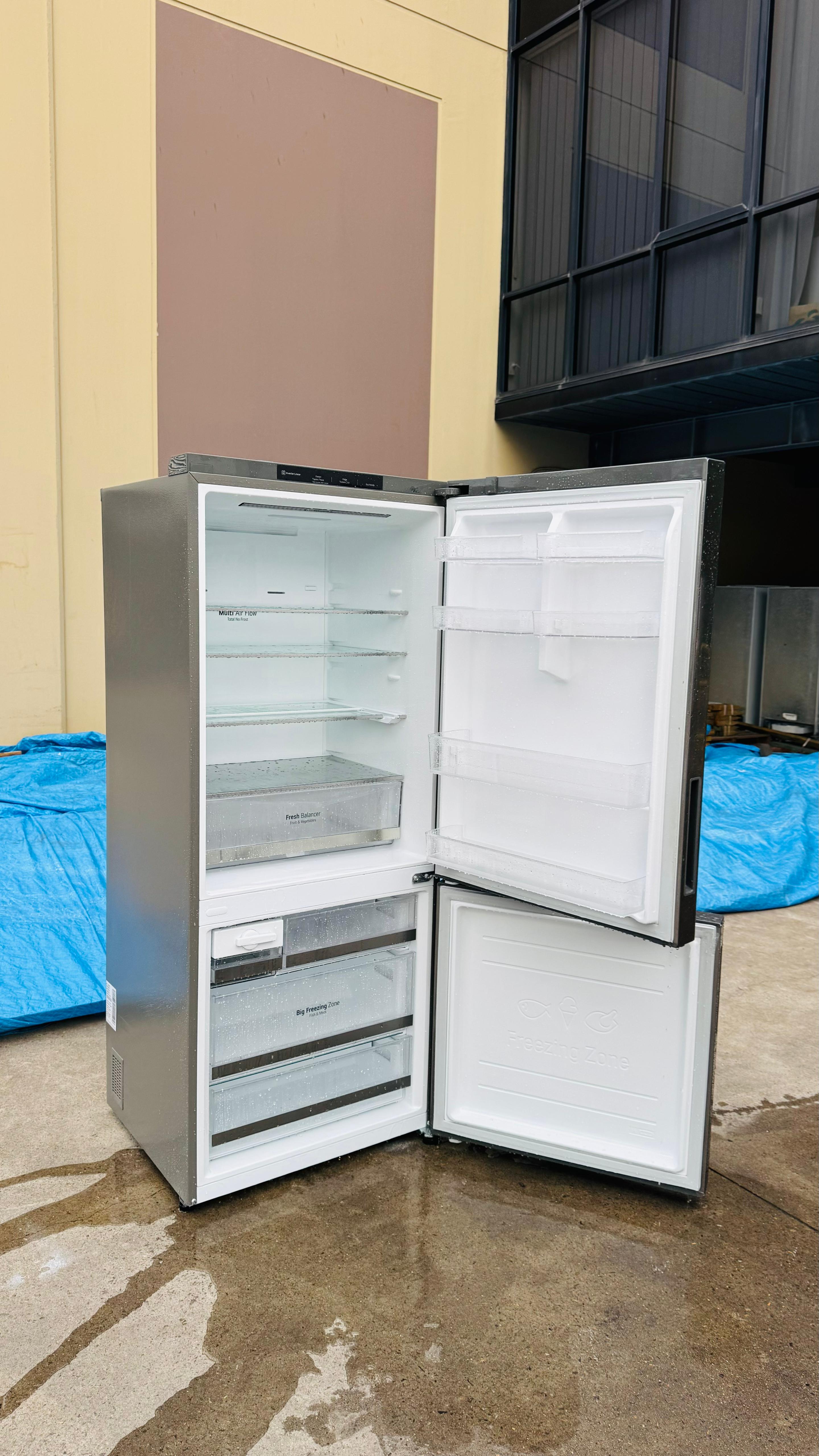 LG 454 LITRES FRIDGE FREEZER