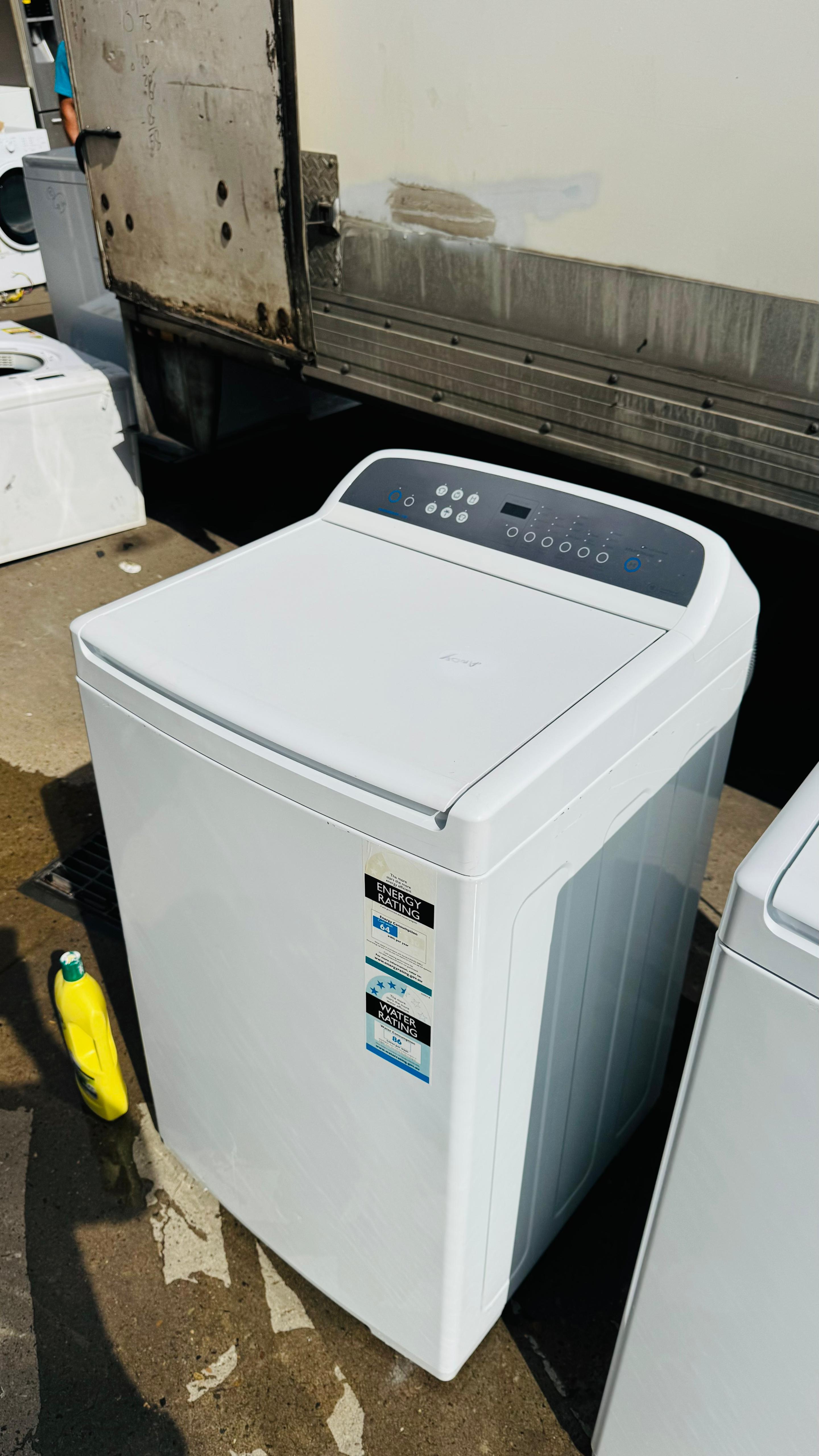 FISHER AND PAYKEL 7KGS TOP LOADER WASHING MACHINE