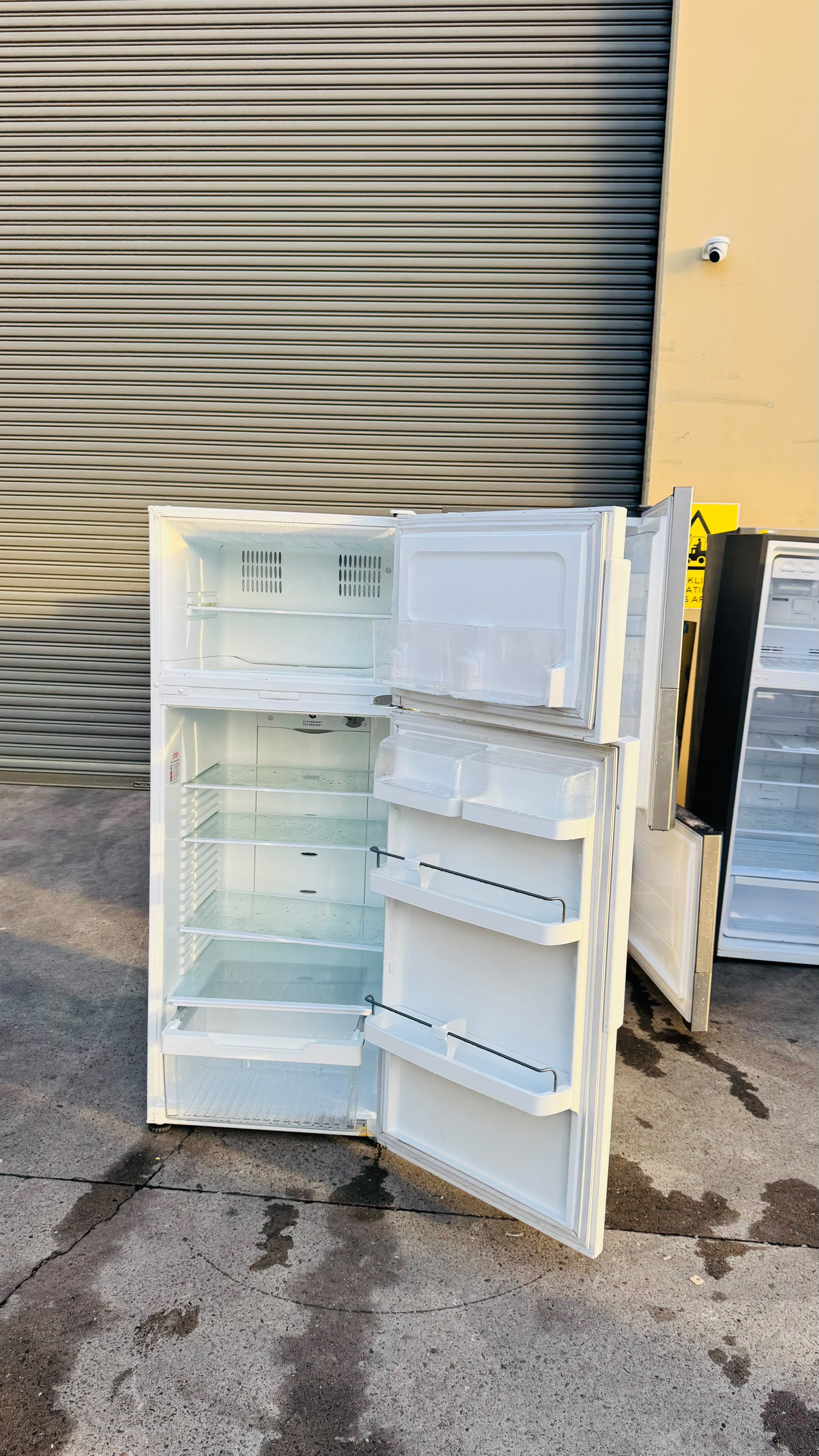FISHER AND PAYKEL 380 LITRES FRIDGE FREEZER