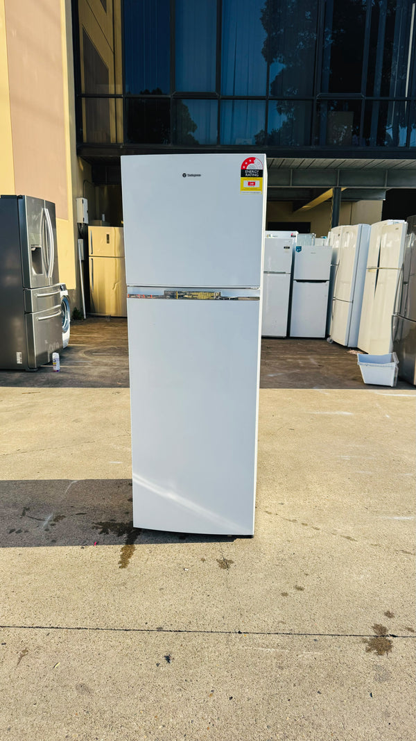 WESTINGHOUSE 370 LITRES FRIDGE FREEZER
