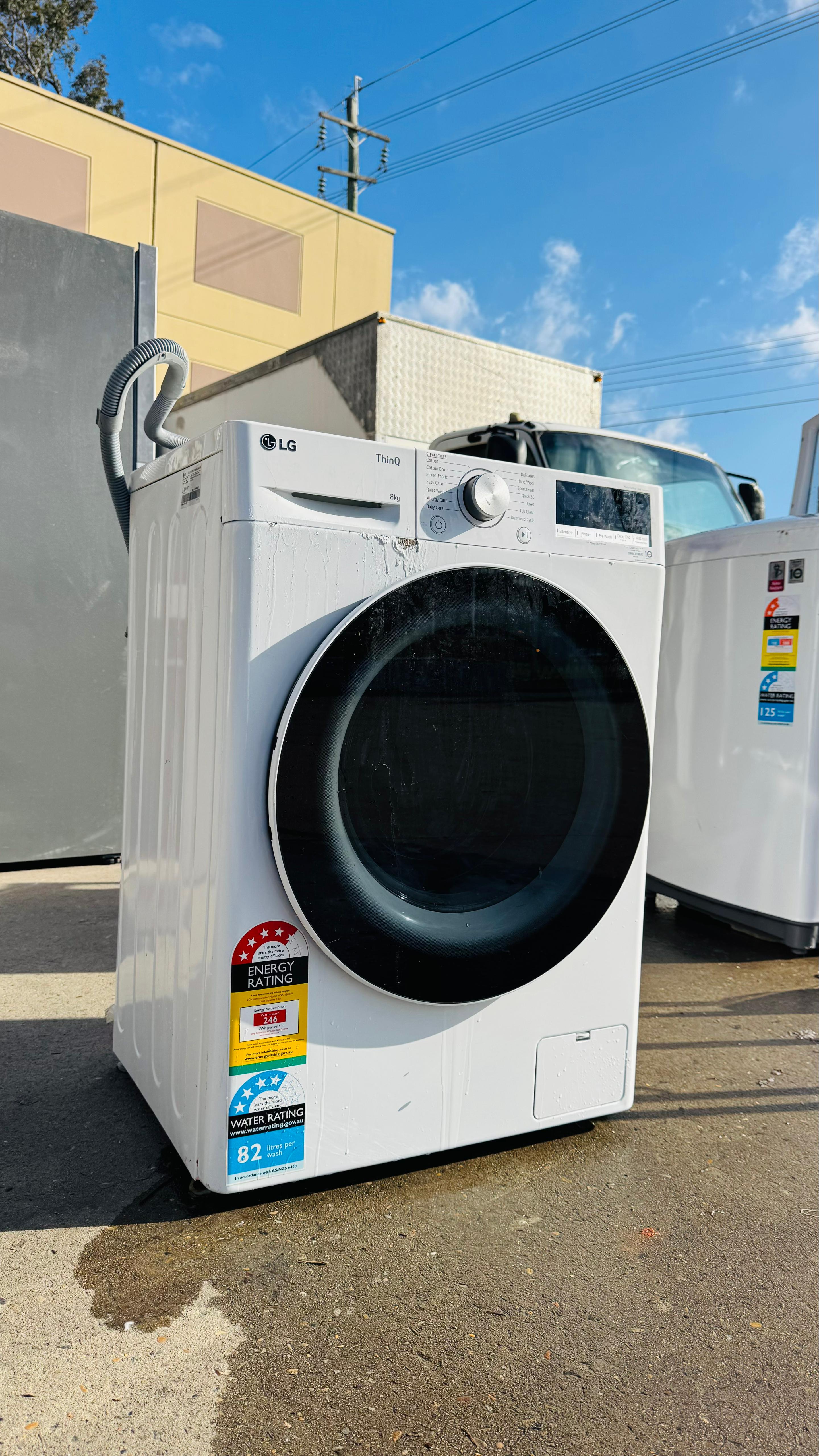 LG 8KGS FRONT LOADER WASHING MACHINE
