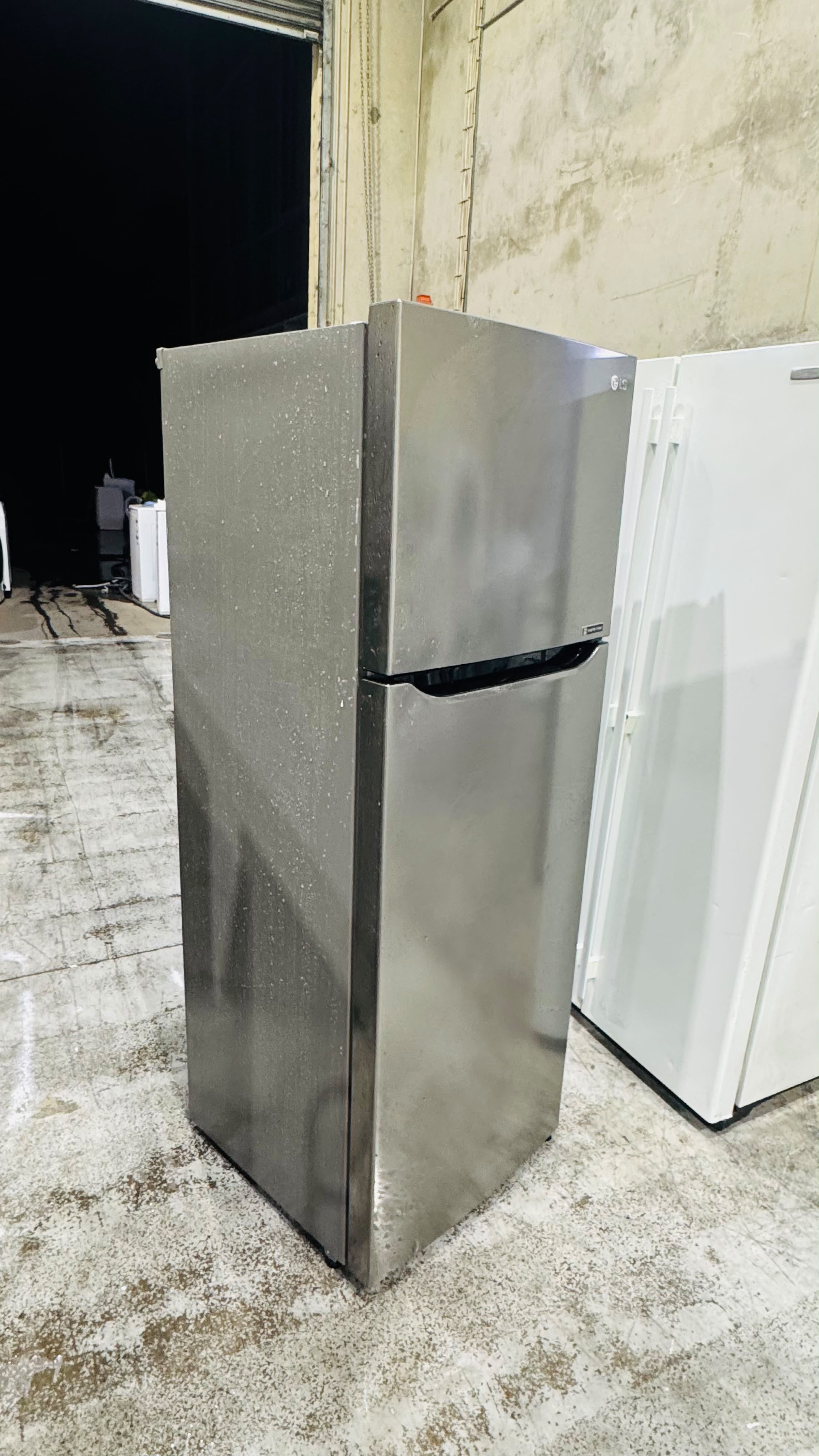 LG 332 LITRES FRIDGE FREEZER
