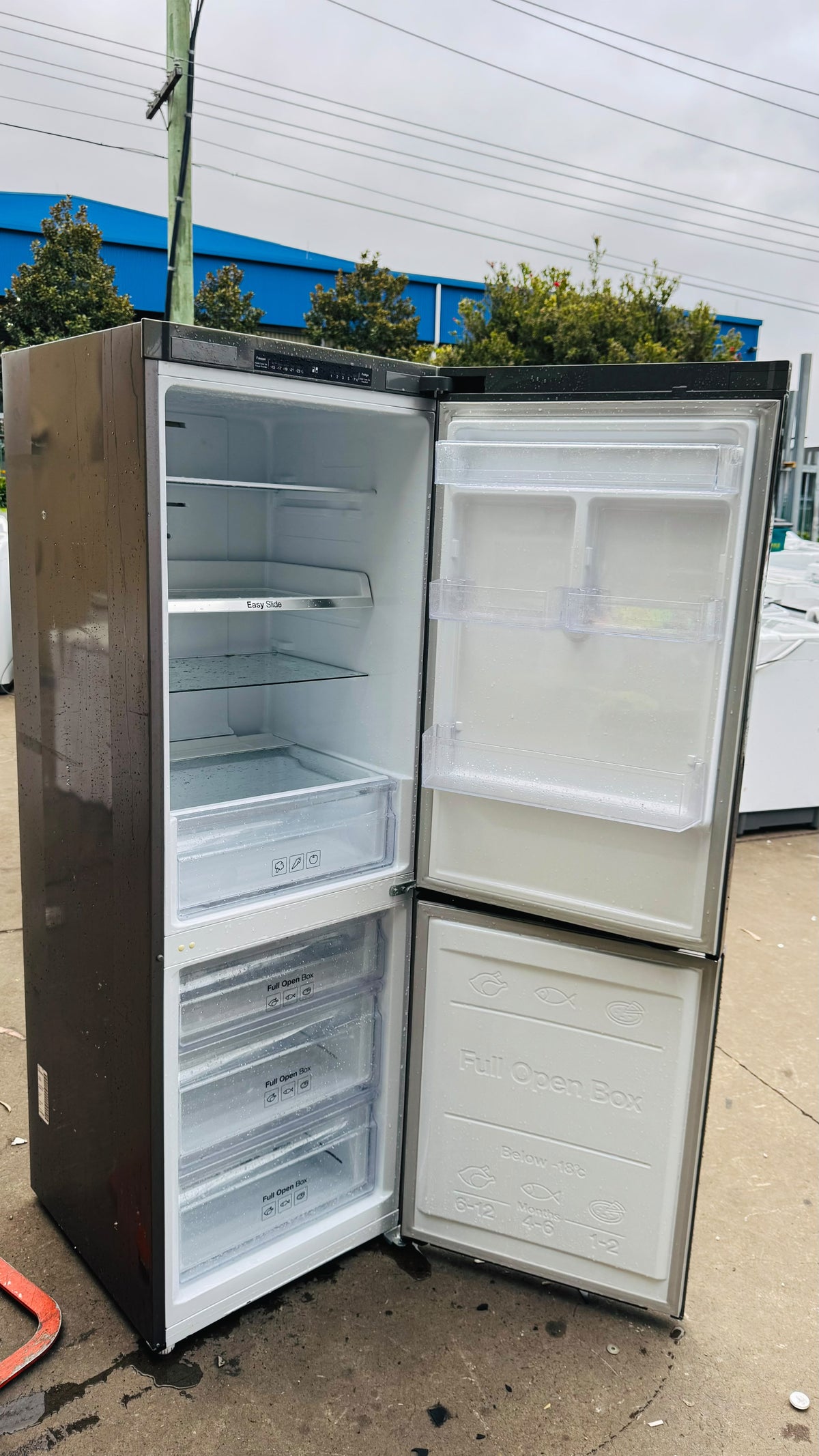 SAMSUNG 350 LITRES FRIDGE FREEZER