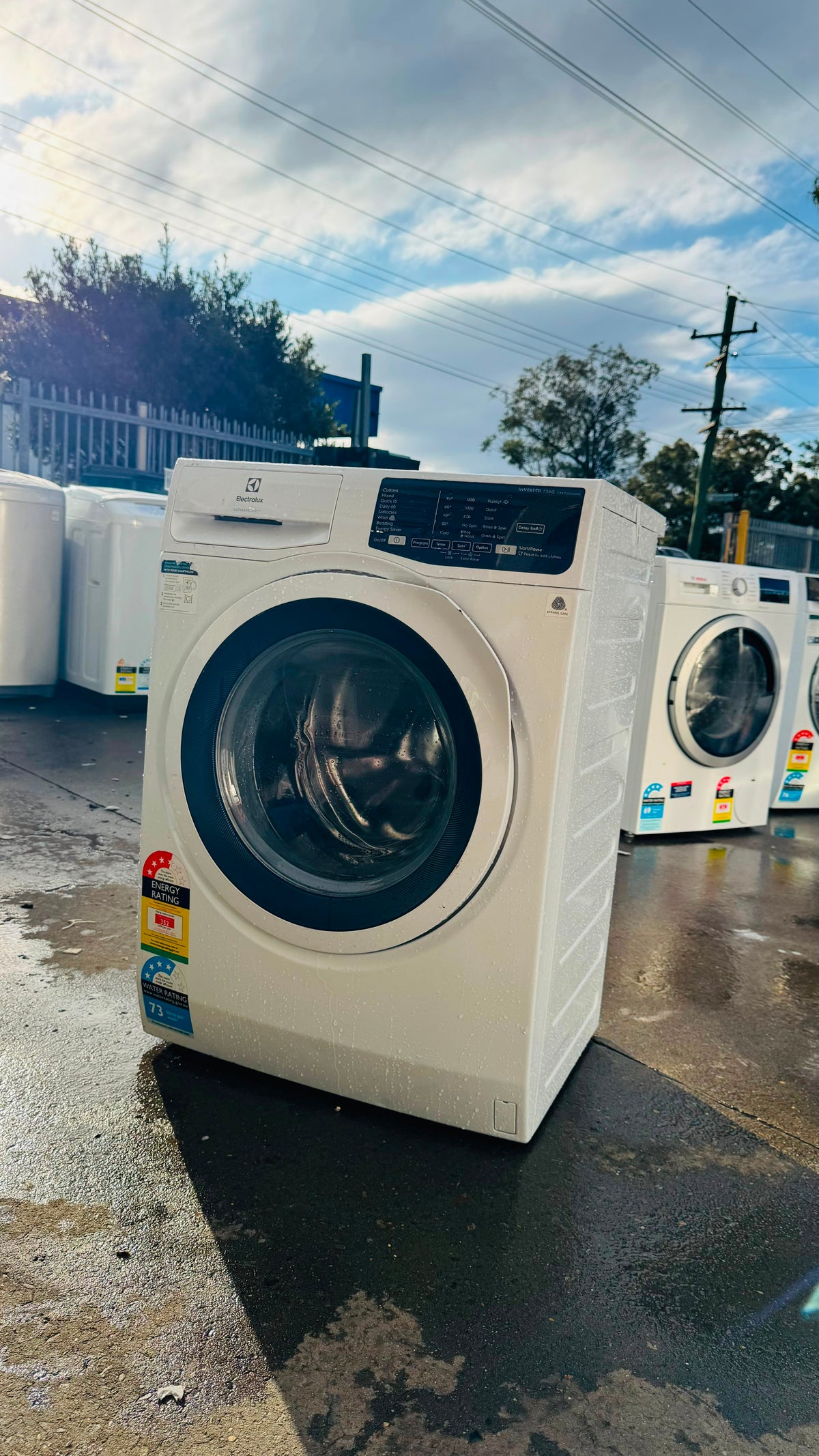 ELECTROLUX 7.5KGS FRONT LOADER WASHING MACHINE ONLY