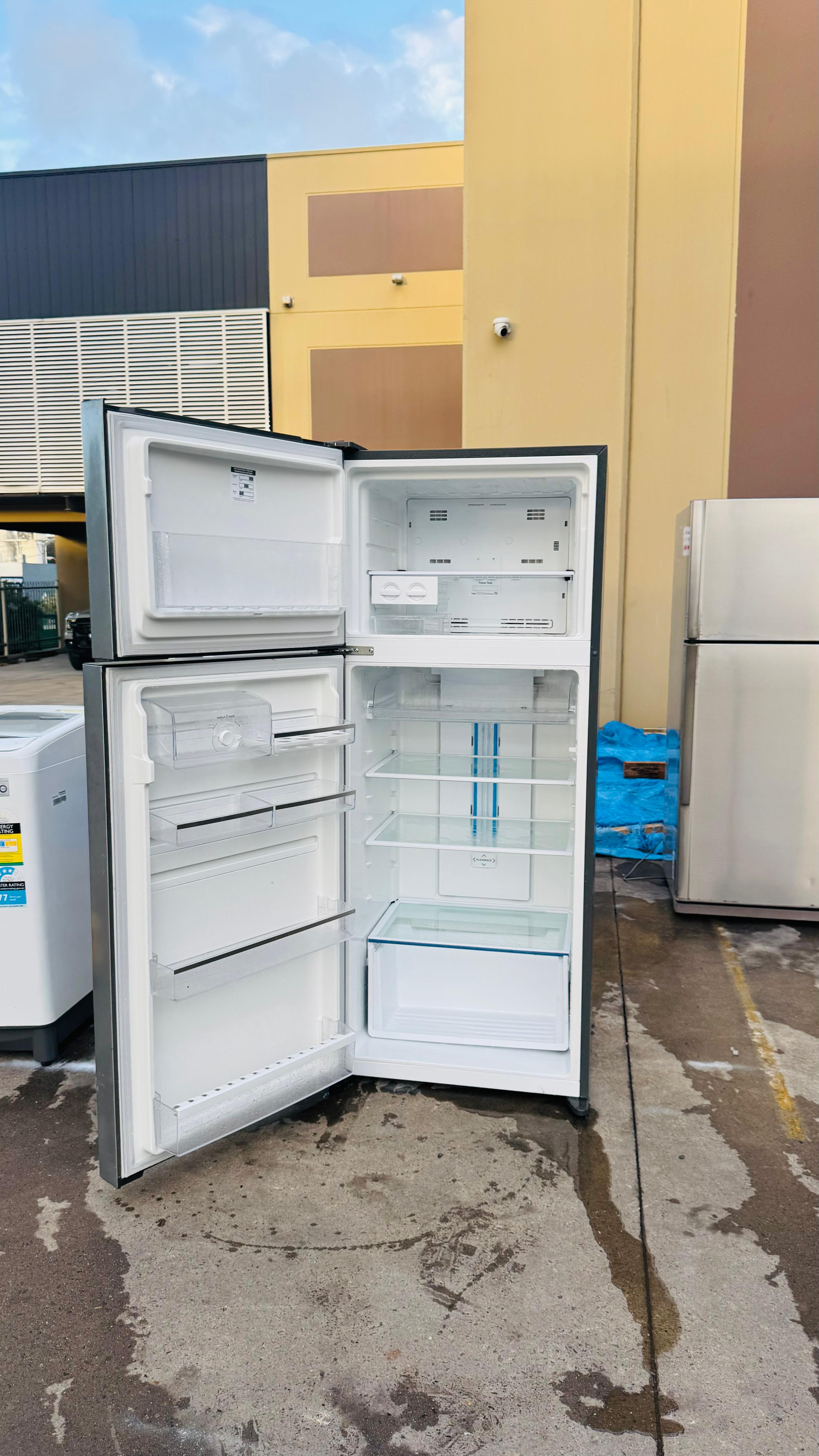 WESTINGHOUSE 461 LITRES FRIDGE FREEZER