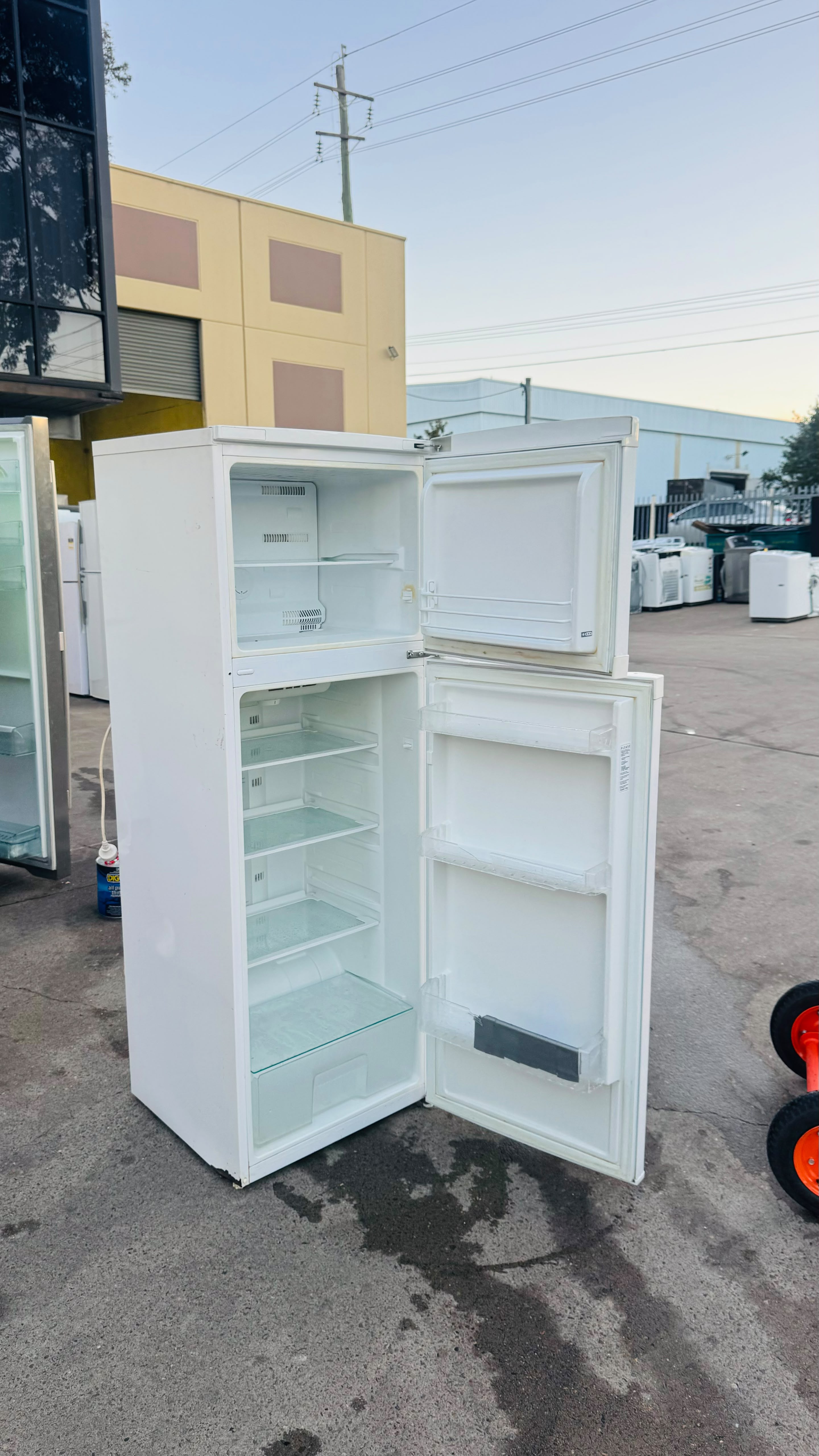 BEKO 245 LITRES FRIDGE FREEZER