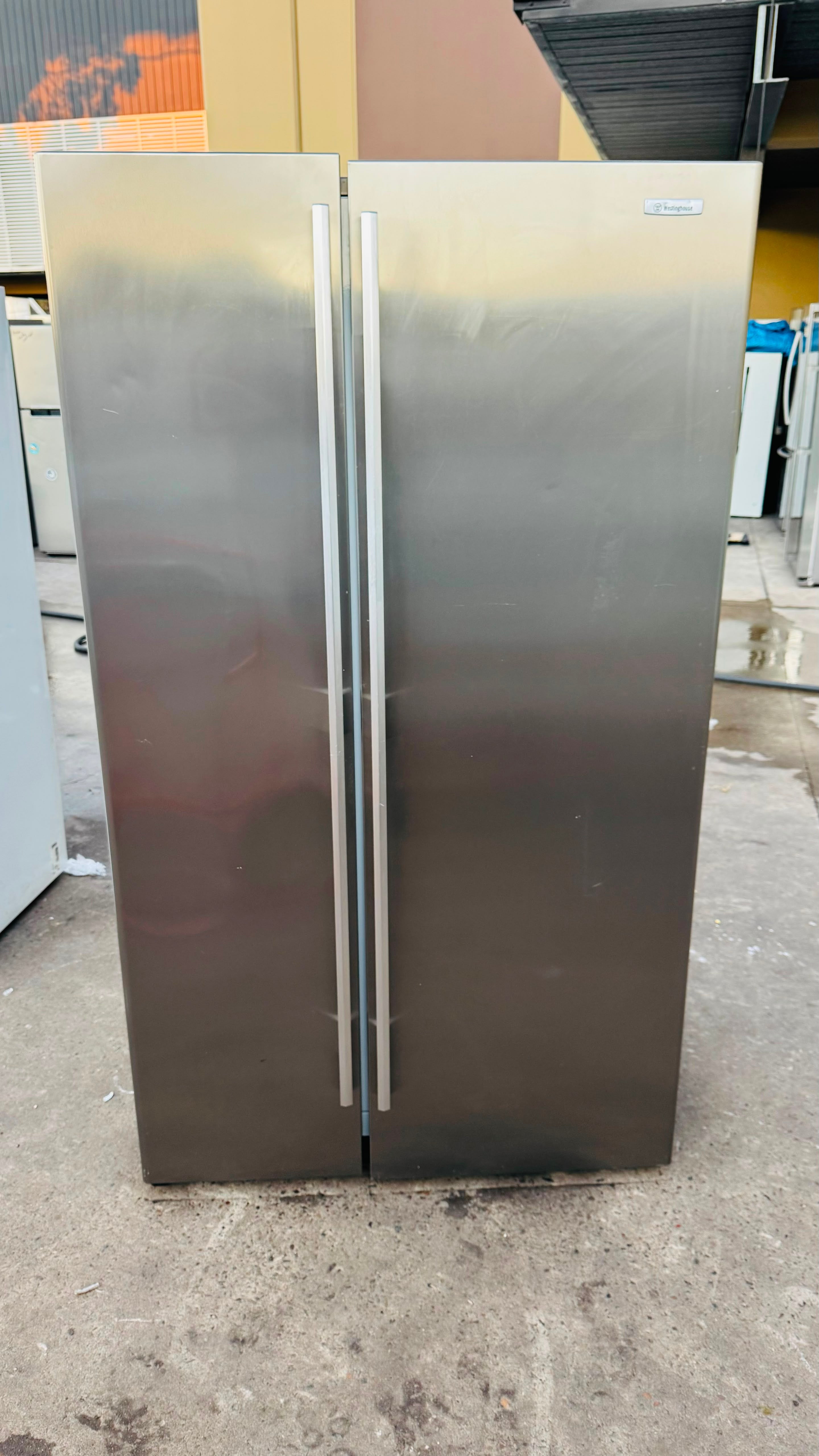 WESTINGHOUSE SIDE BY SIDE 700 LITRES FRIDGE FREEZER