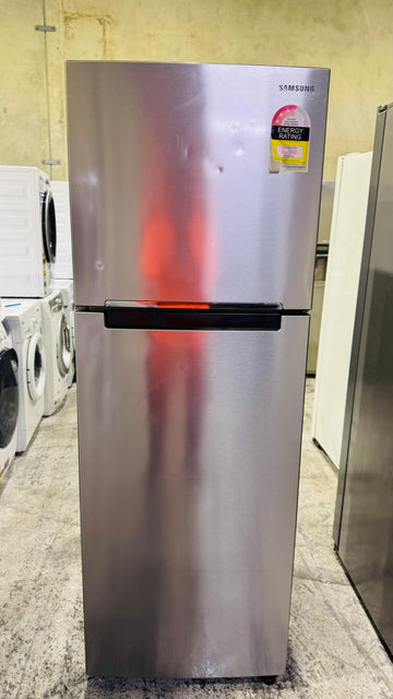 SAMSUNG 341 LITRES FRIDGE FREEZER