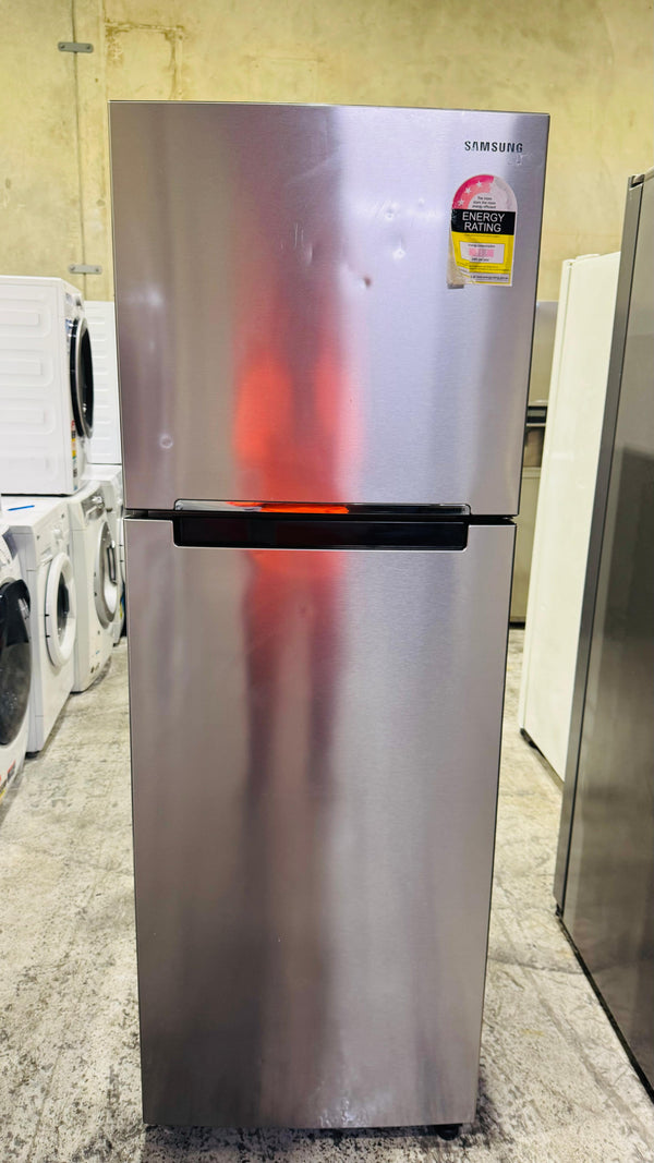 SAMSUNG 341 LITRES FRIDGE FREEZER