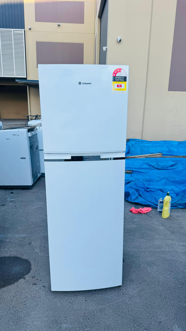 WESTINGHOUSE 276 LITRES FRIDGE FREEZER