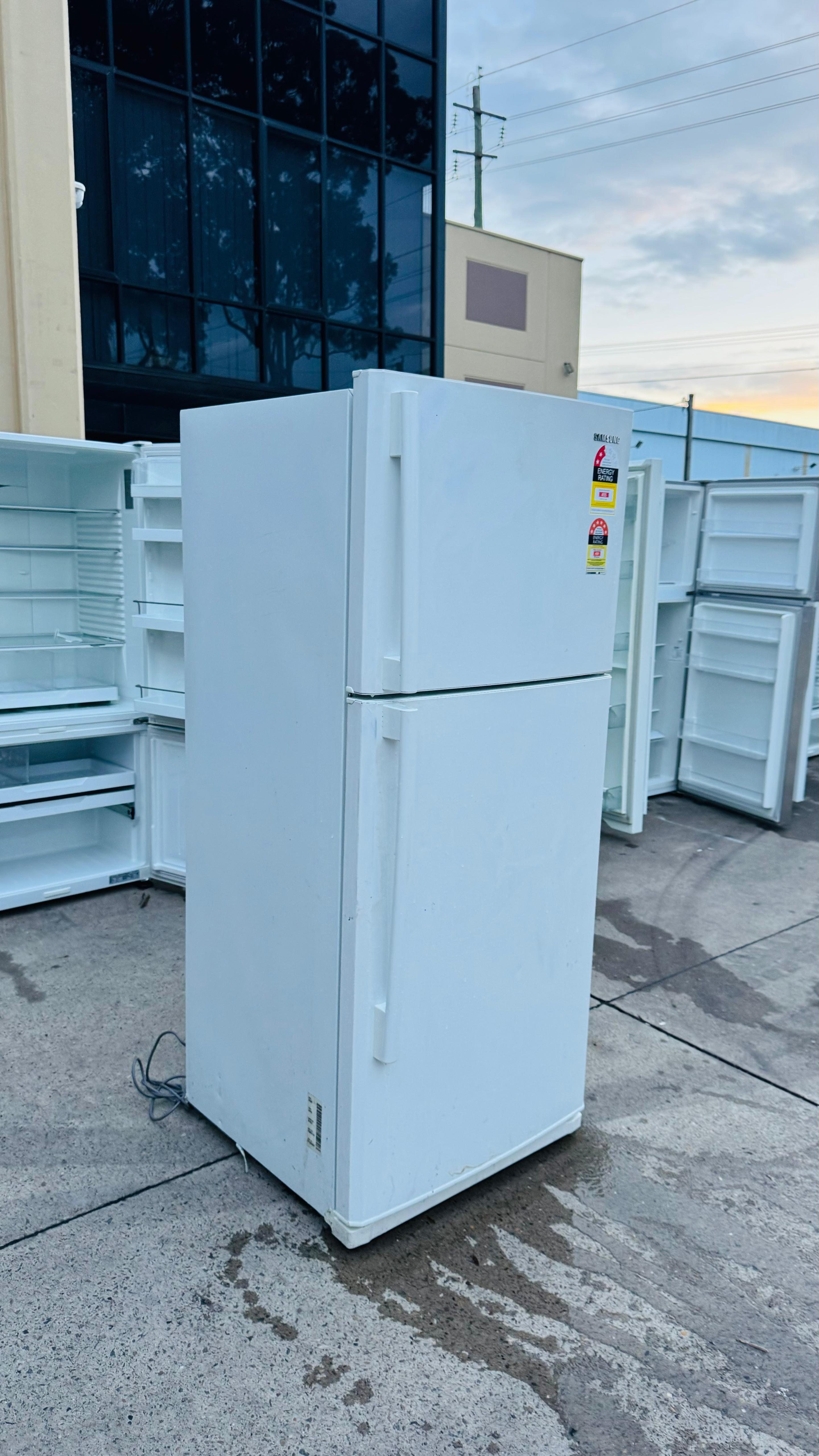 SAMSUNG 434 LITRES FRIDGE FREEZER