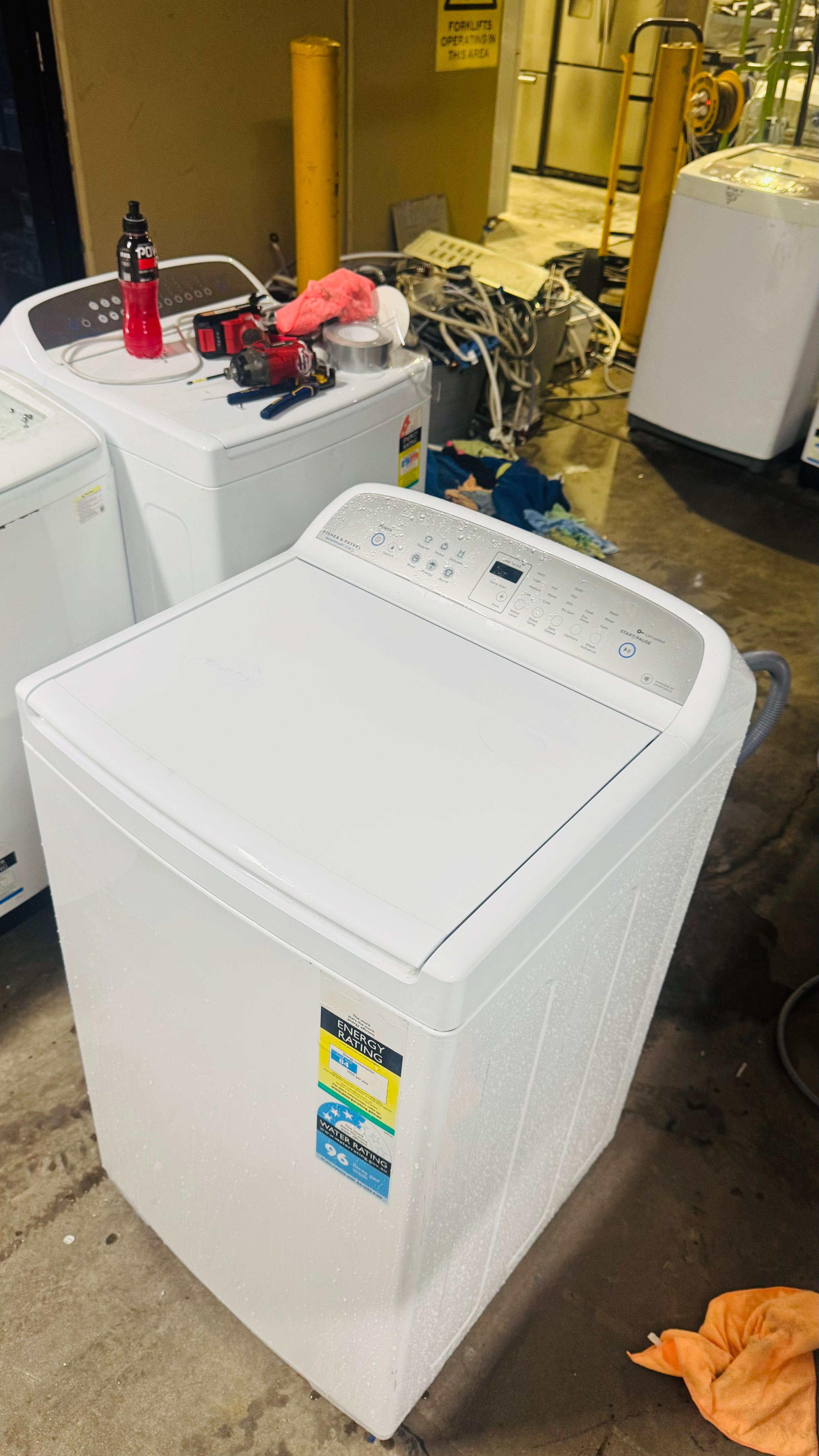 FISHER AND PAYKEL 8.5KGS TOP LOADER WASHING MACHINE