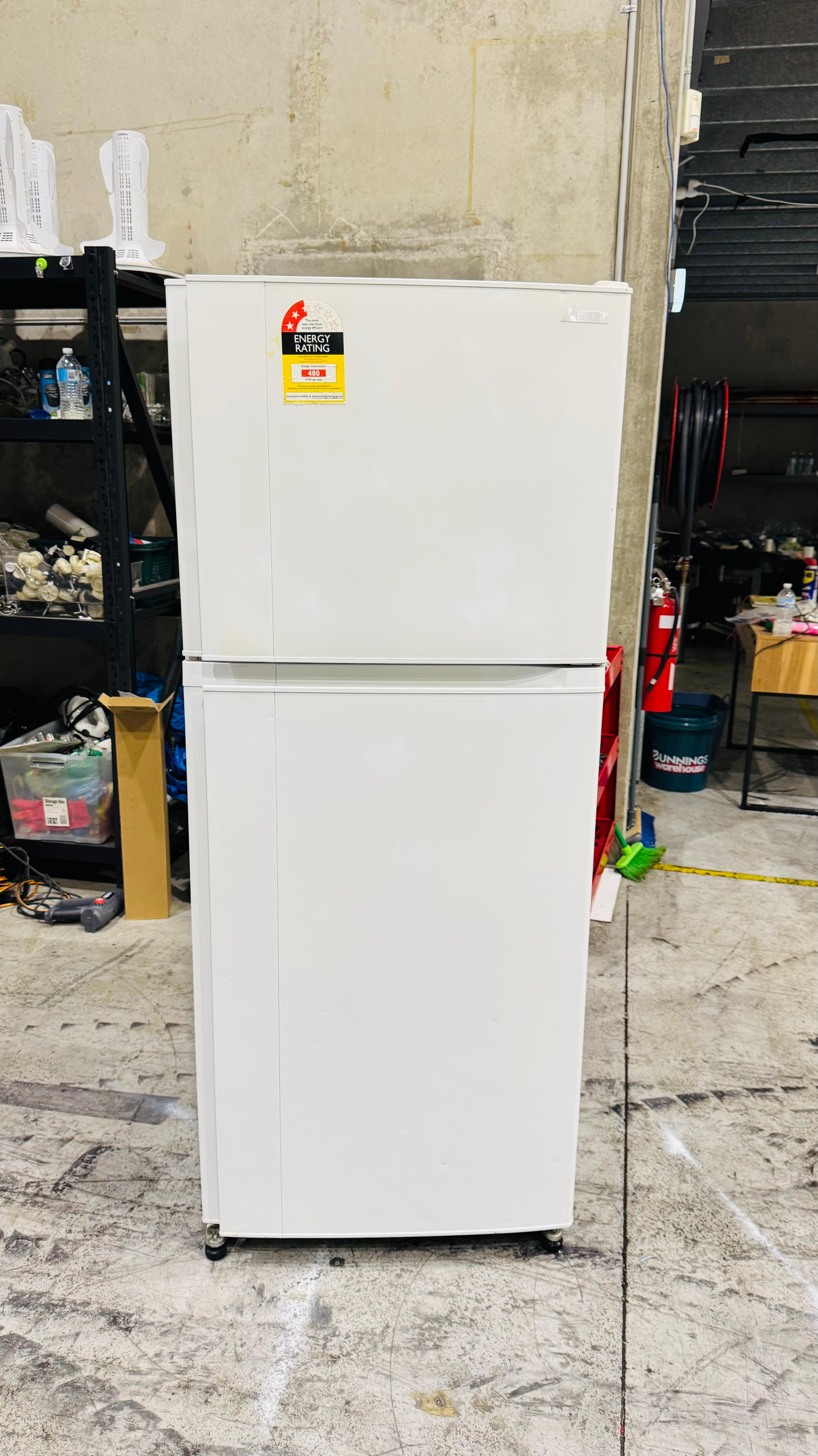 MITSUBISHI 420 LITRES FRIDGE FREEZER