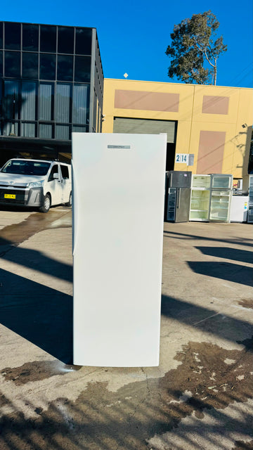 FISHER AND PAYKEL 451 LITRES FRIDGE ONLY