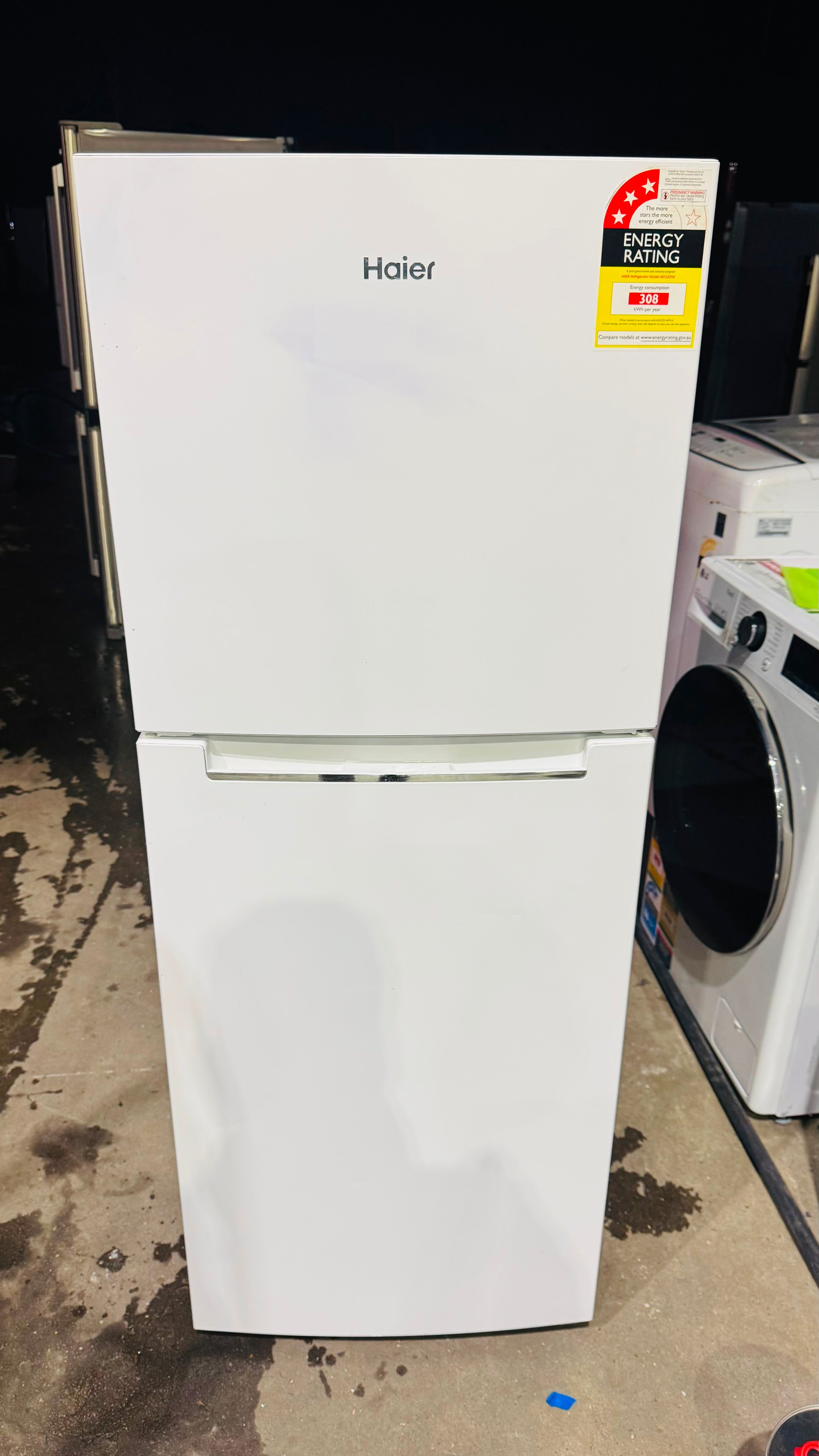 HAIER 220 LITRES FRIDGE FREEZER