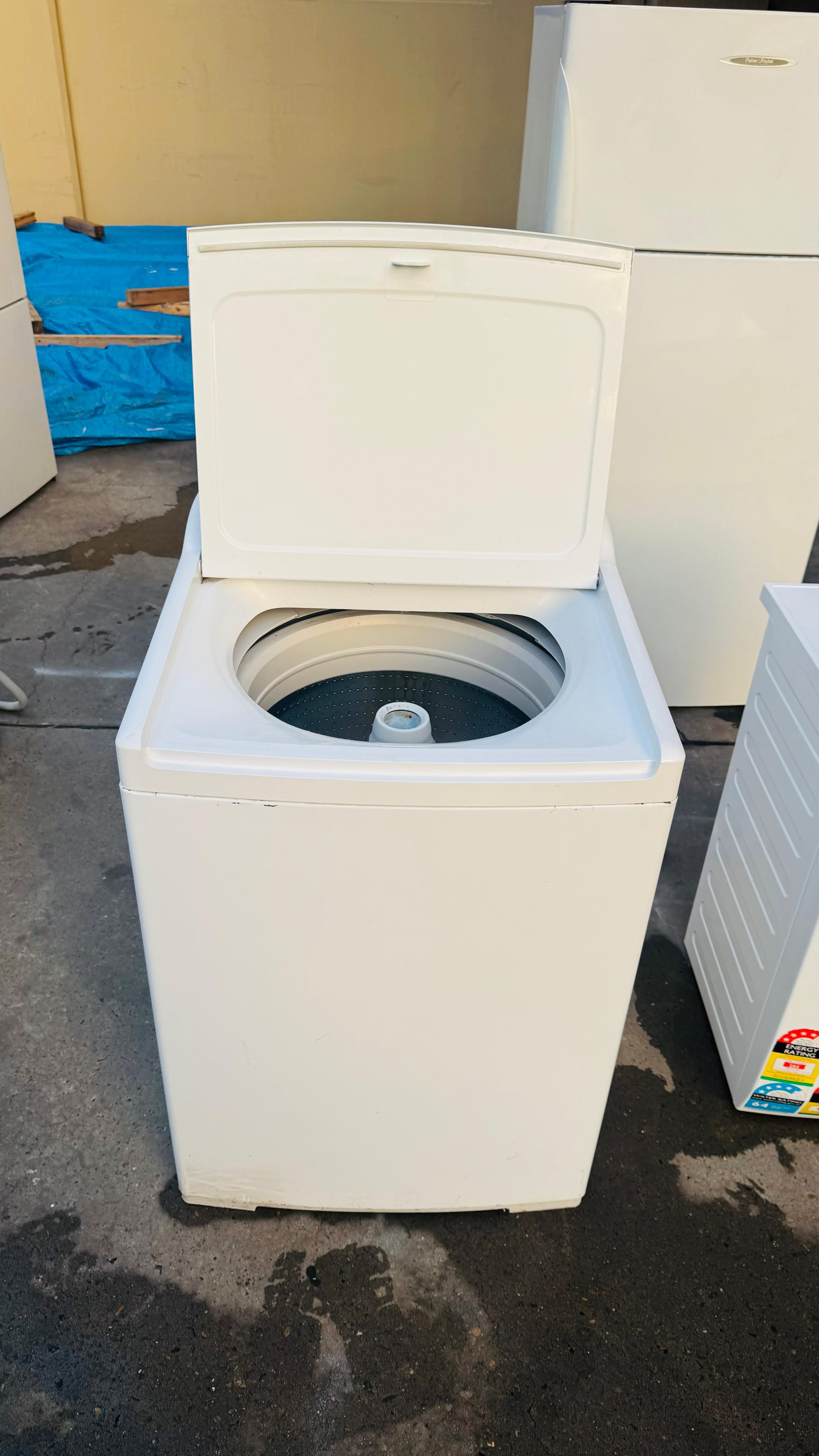 FISHER AND PAYKEL 10KGS TOP LOADER WASHING MACHINE
