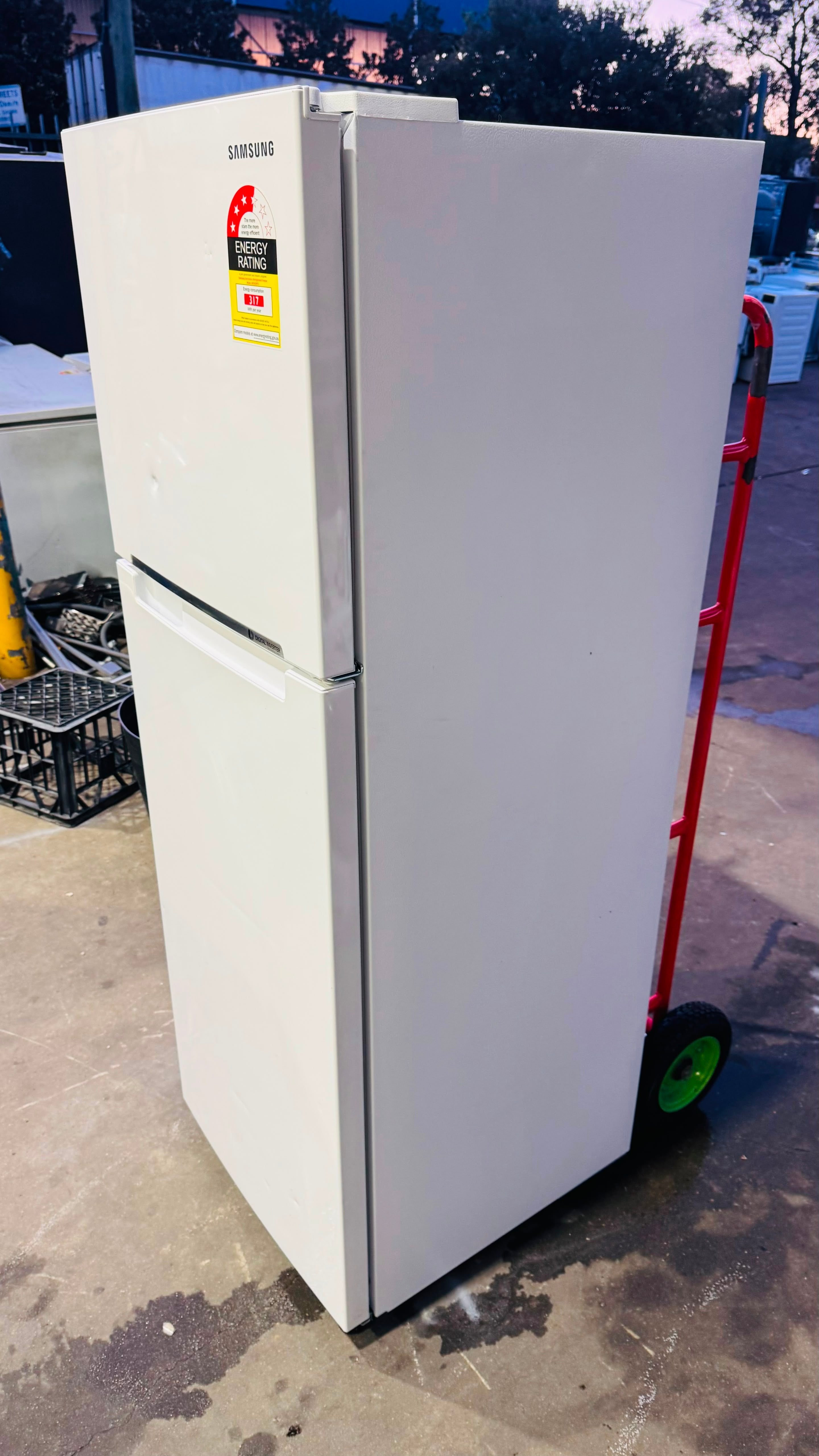 SAMSUNG 343 LITRES FRIDGE FREEZER