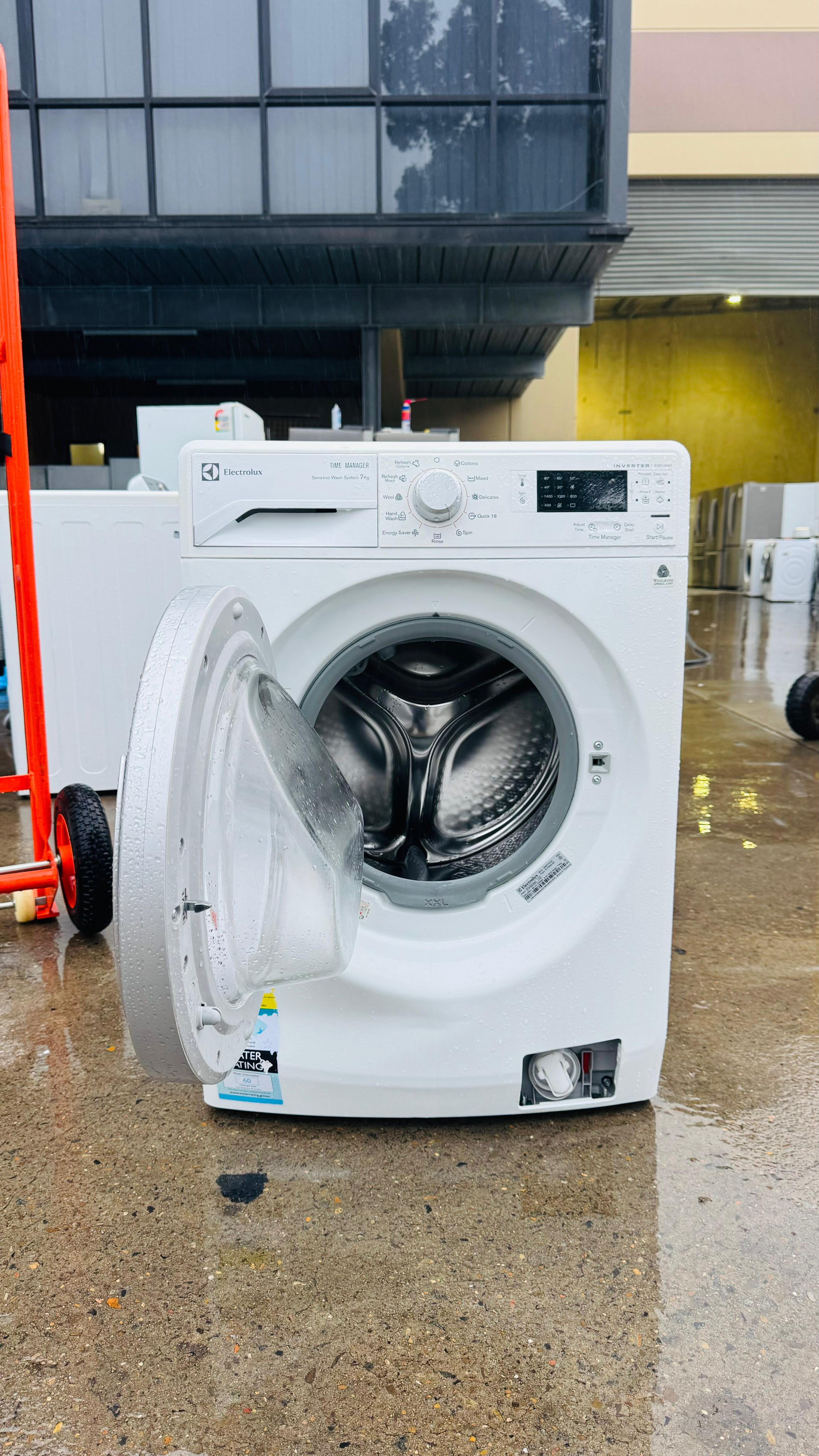 ELECTROLUX 7KGS FRONT LOADER WASHING MACHINE