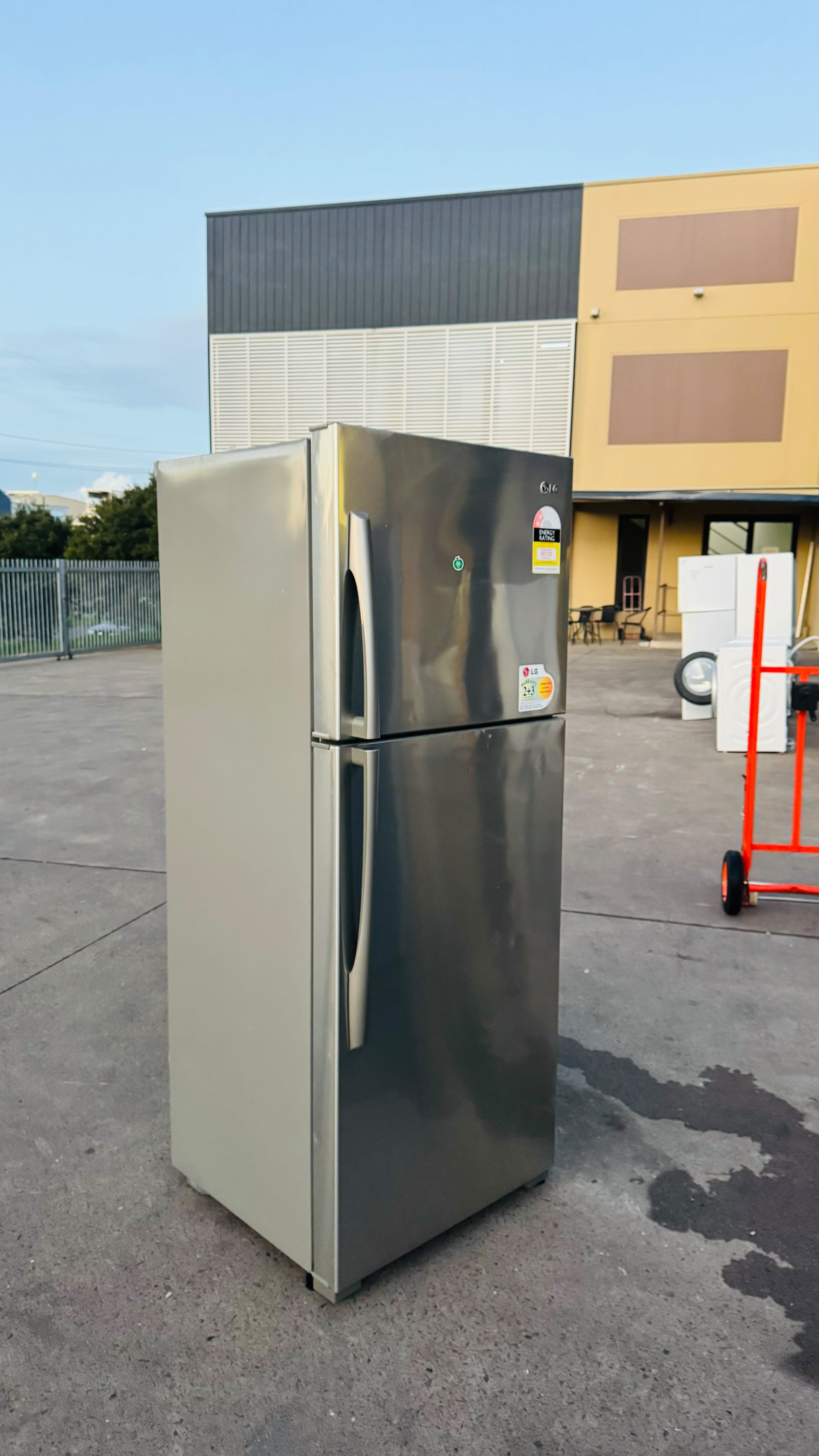 LG 422 LITRES FRIDGE FREEZER