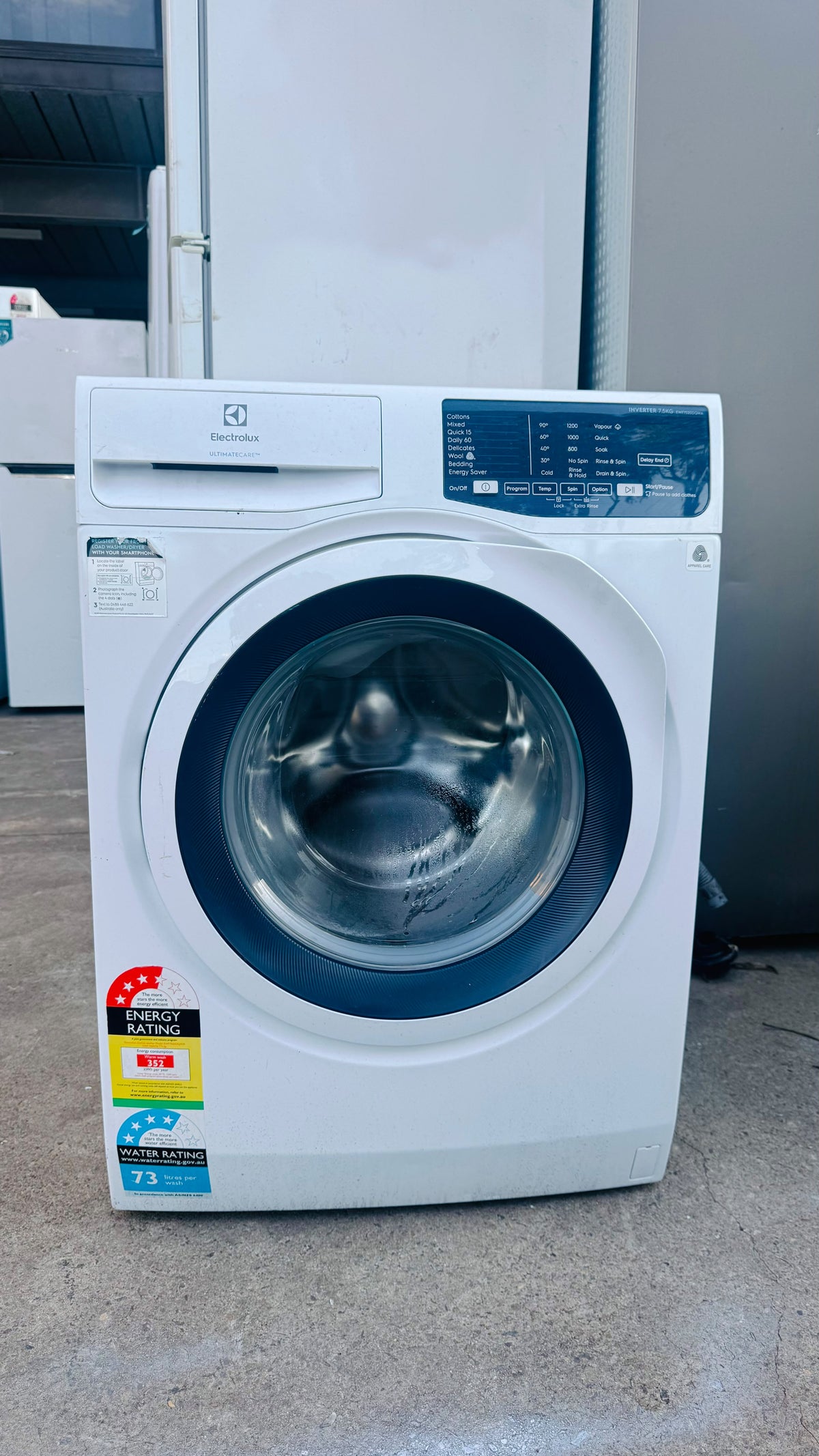 ELECTROLUX 7.5KGS FRONT LOADER WASHING MACHINE