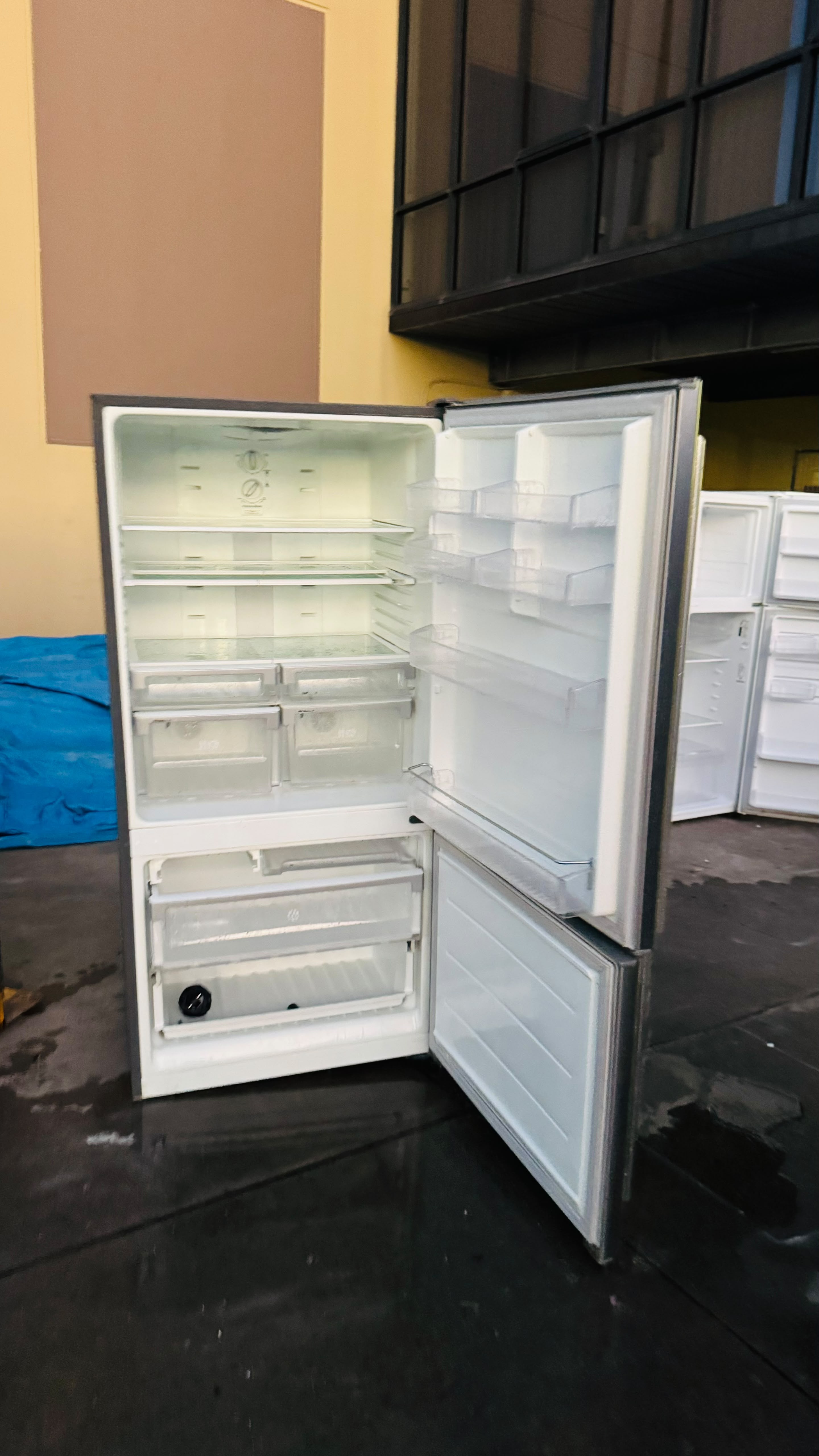 ELECTROLUX 510 LITRES FRIDGE FREEZER