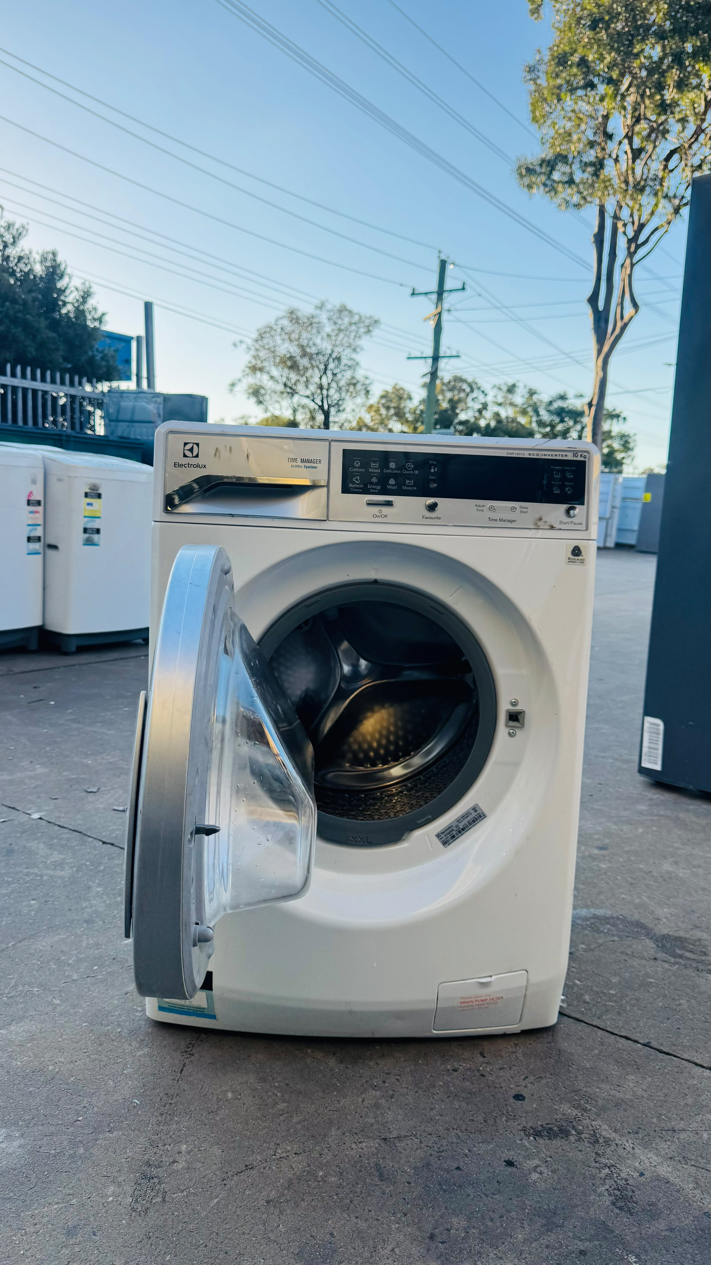 ELECTROLUX 10KGS FRONT LOADER WASHING MACHINE