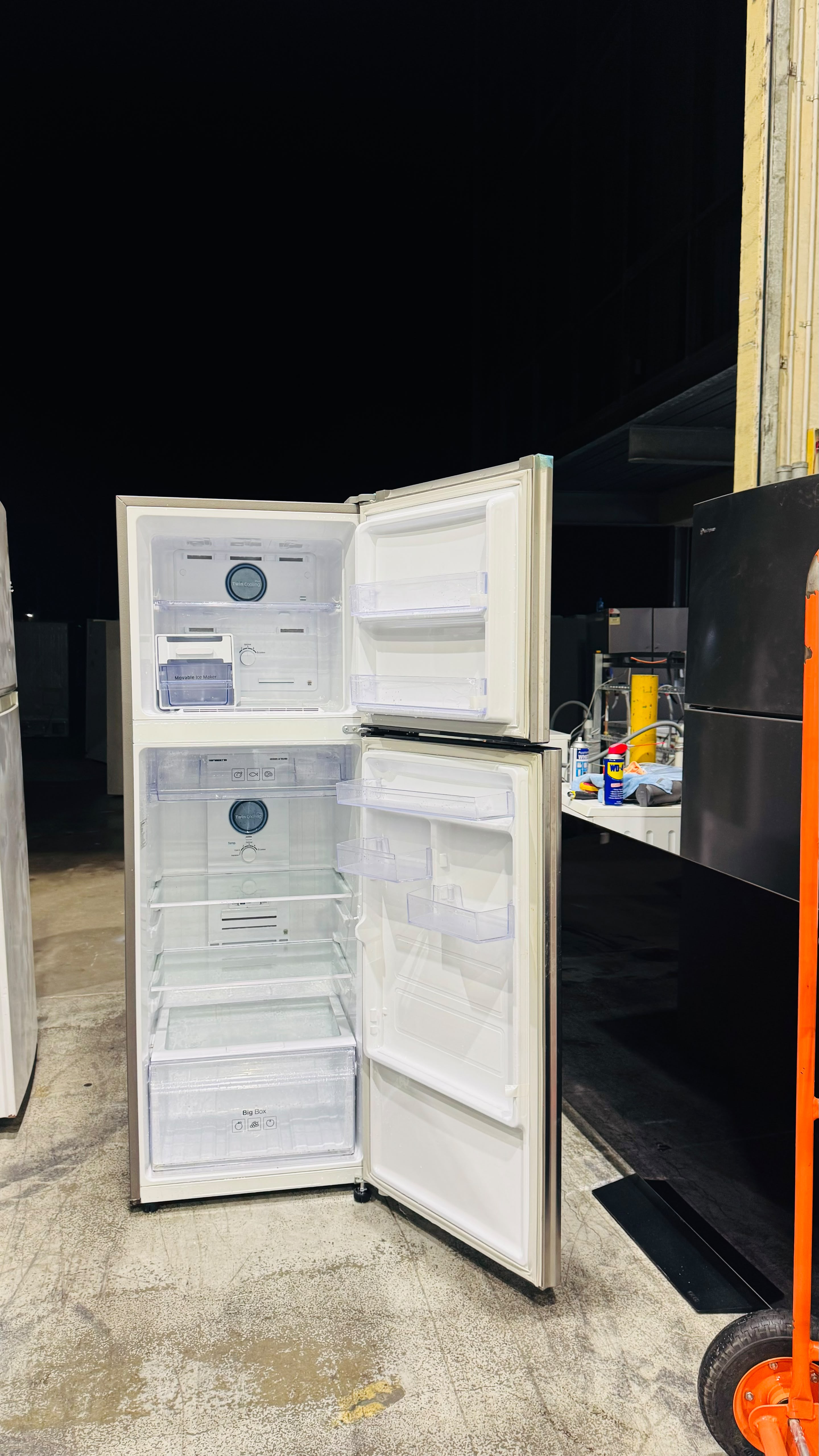 SAMSUNG 343 LITRES FRIDGE FREEZER