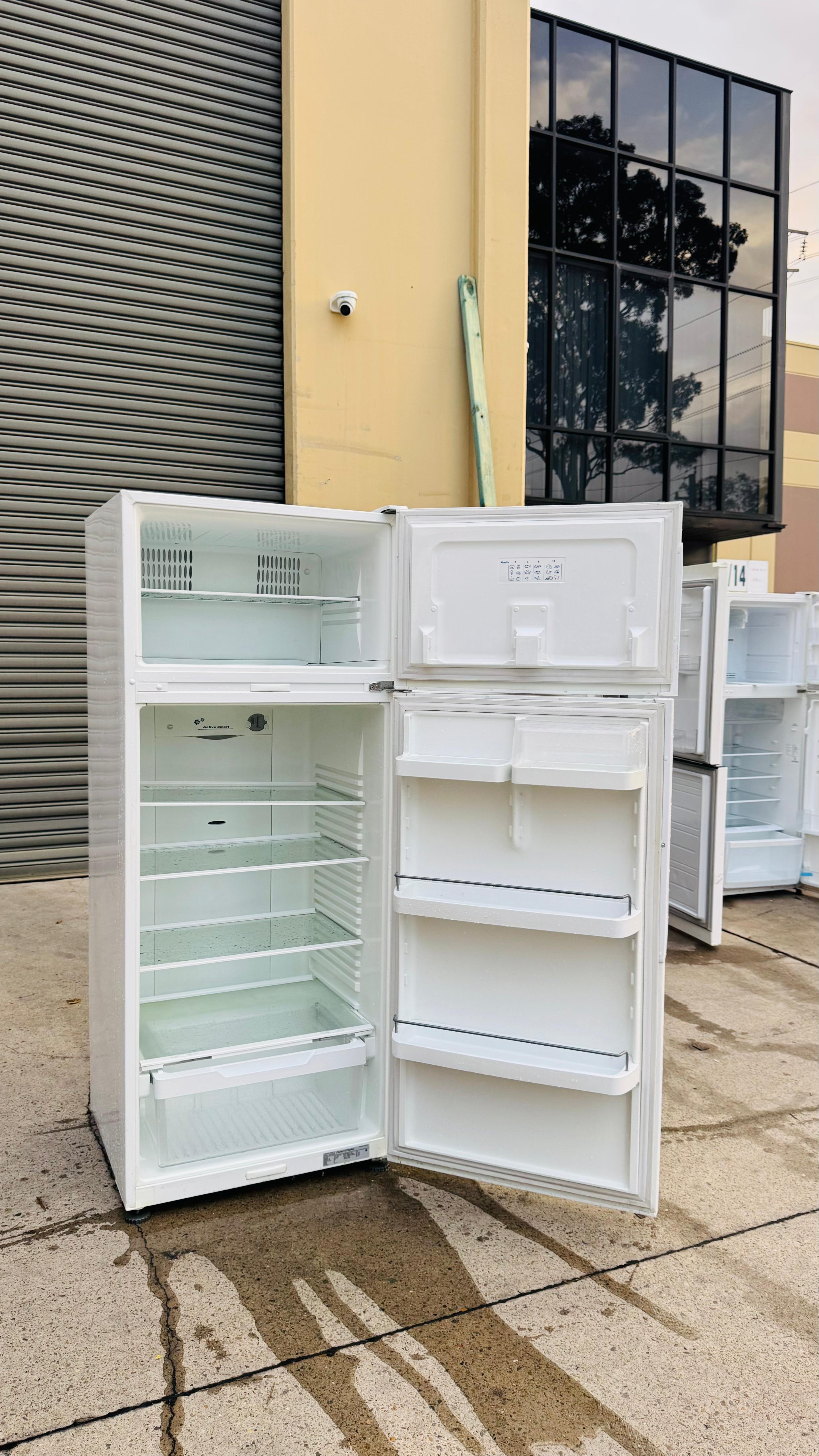 FISHER AND PAYKEL 447 LITRES FRIDGE FREEZER